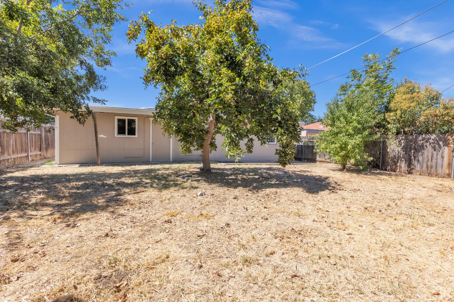 5641 James Way