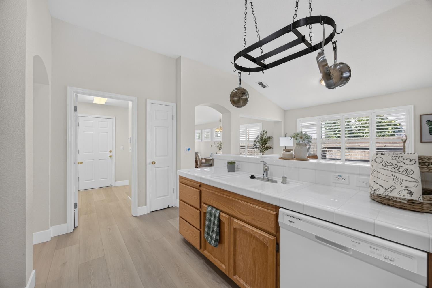 10083 Teddington Way