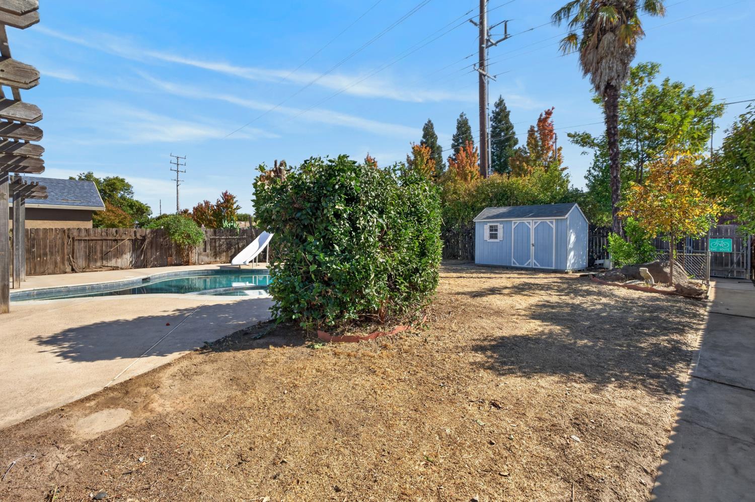 4233 Rosecrest Way