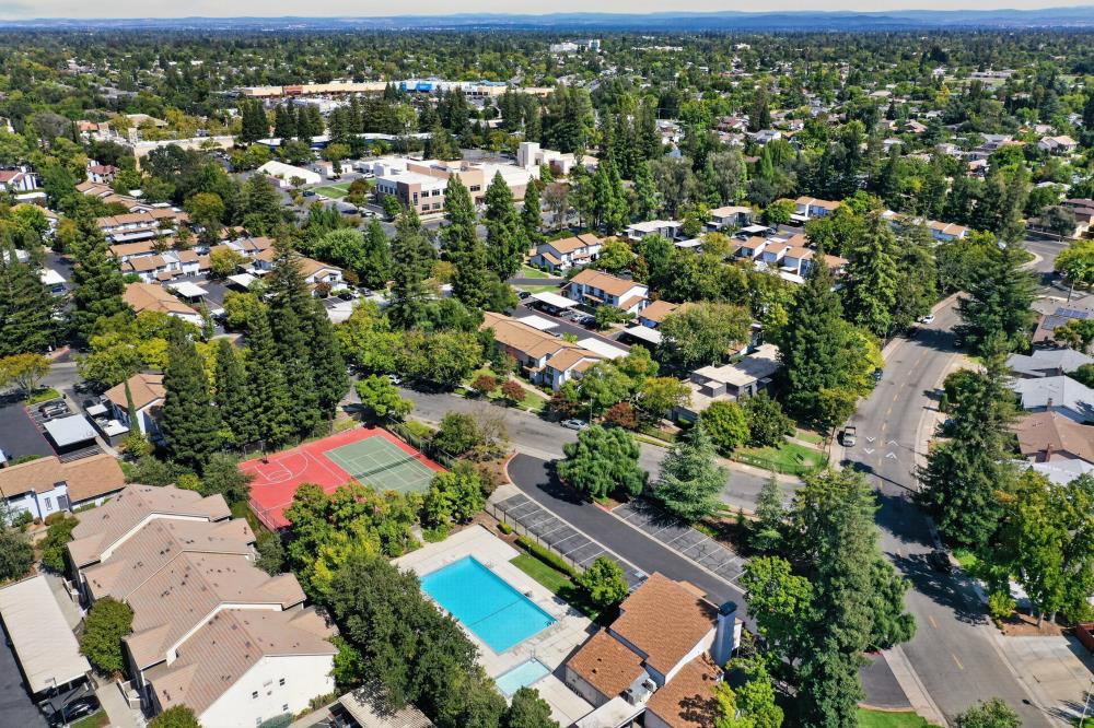 5024 Greenberry Drive
