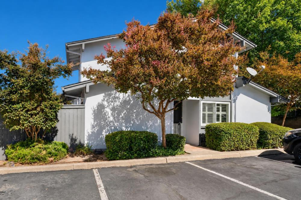5024 Greenberry Drive