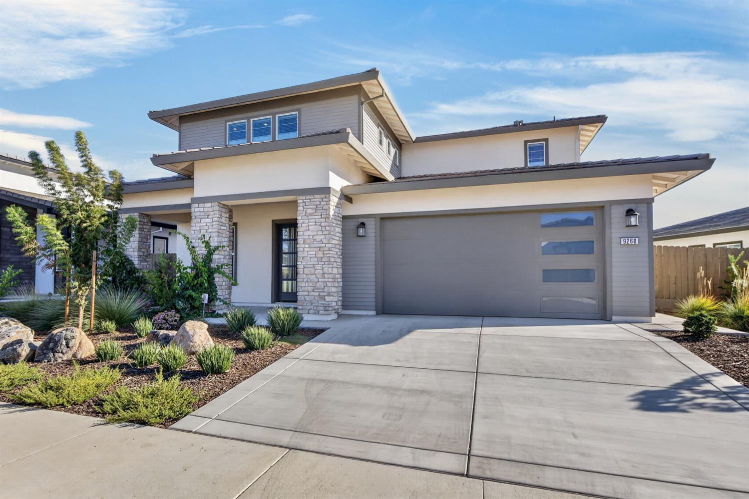9260 Janowicz Street