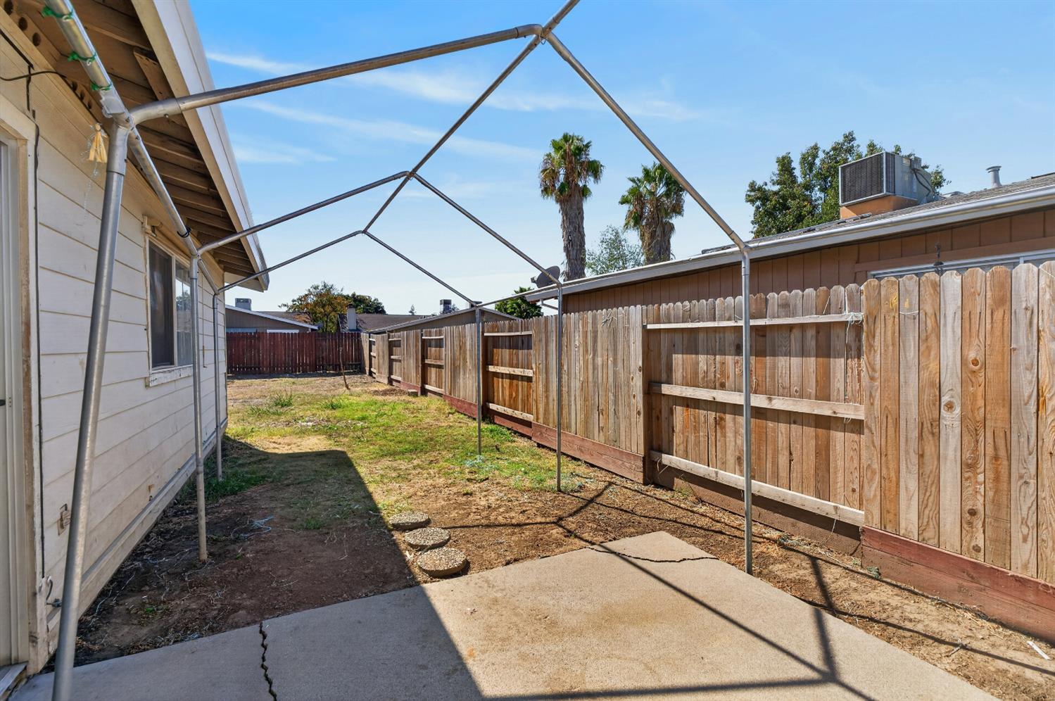 7616 Birdie Court