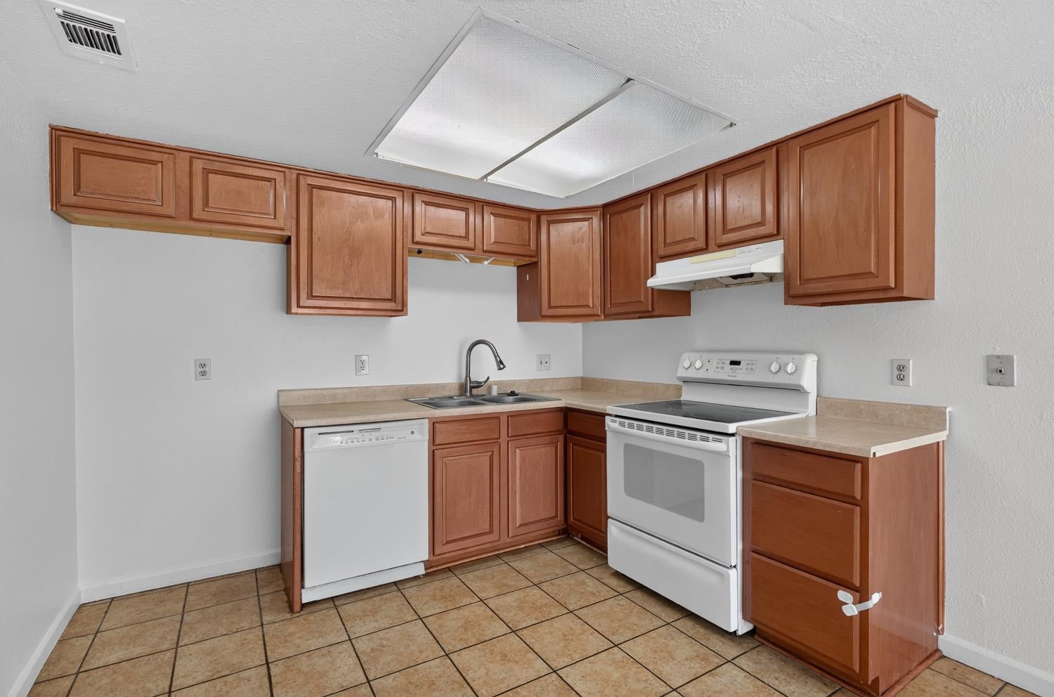 7616 Birdie Court