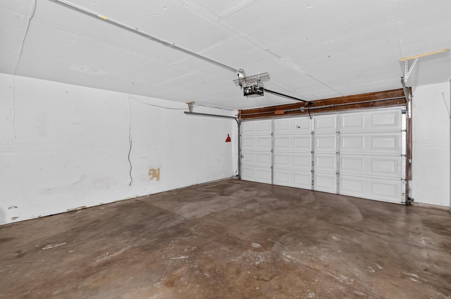 7616 Birdie Court