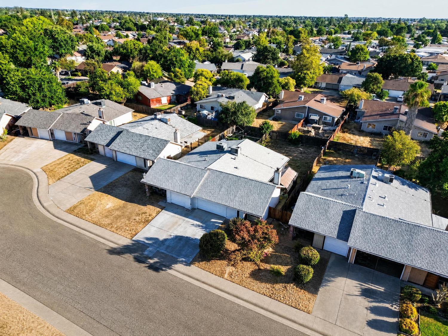 7616 Birdie Court