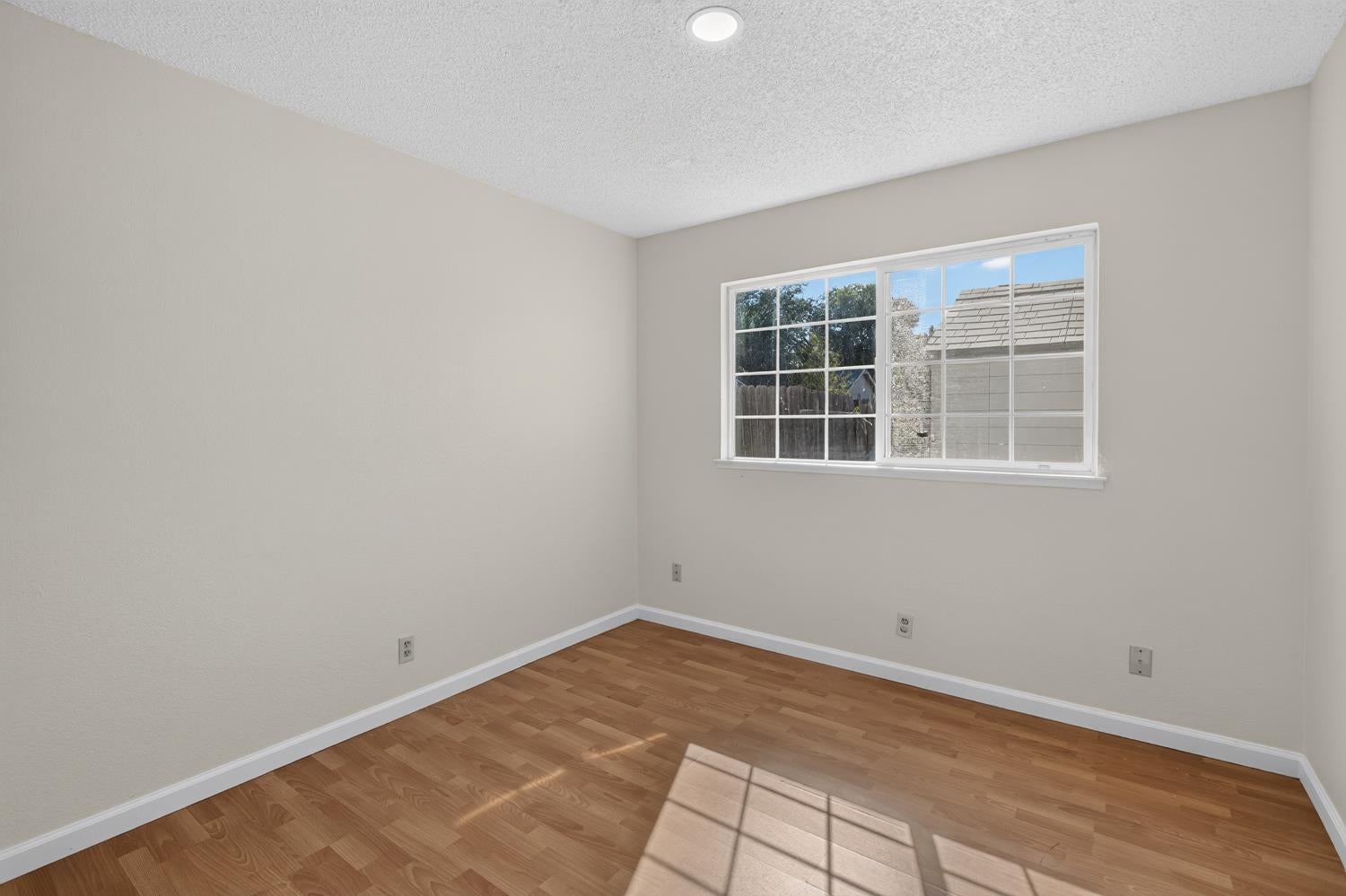 7616 Birdie Court