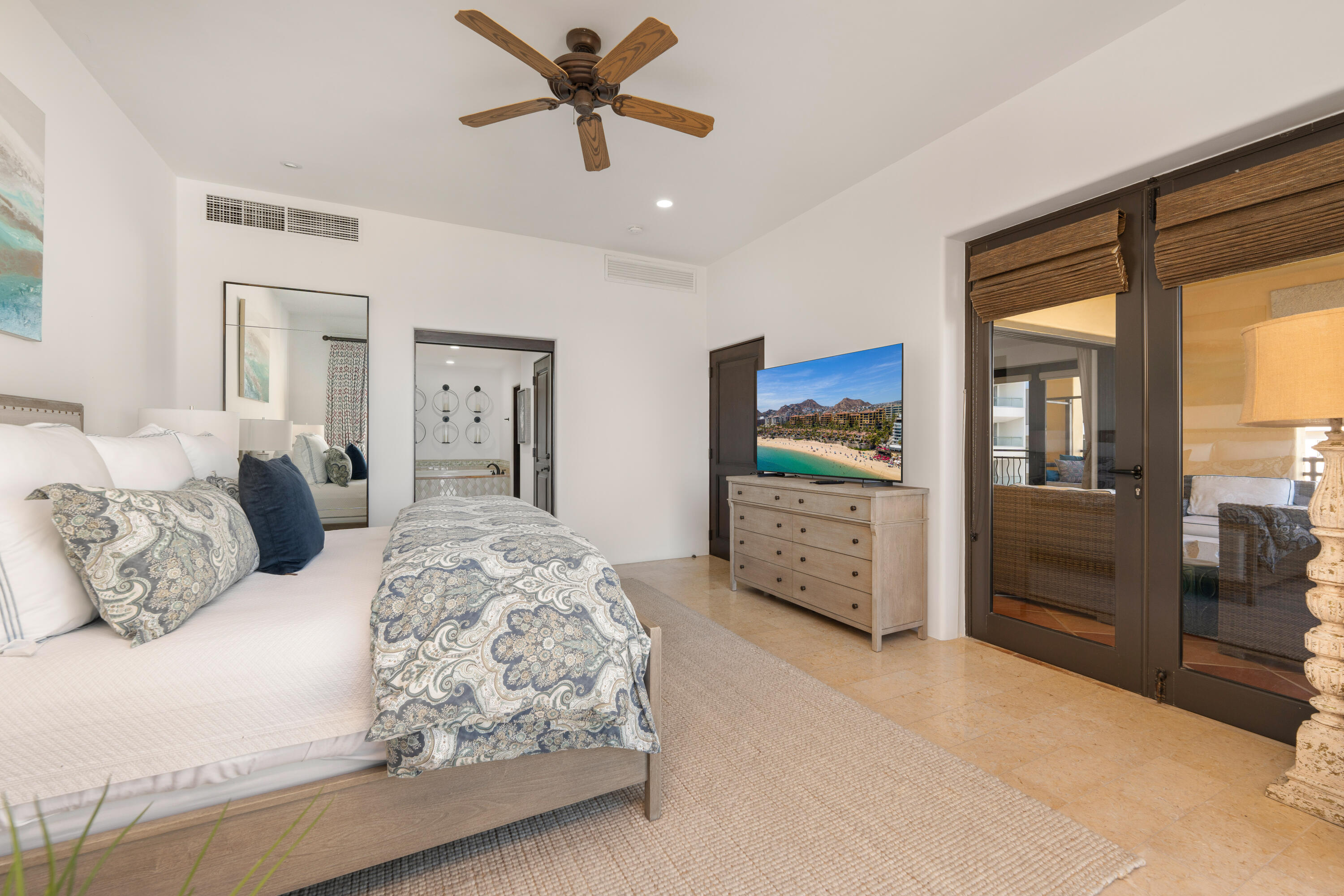 Residence, Hacienda Beachclub