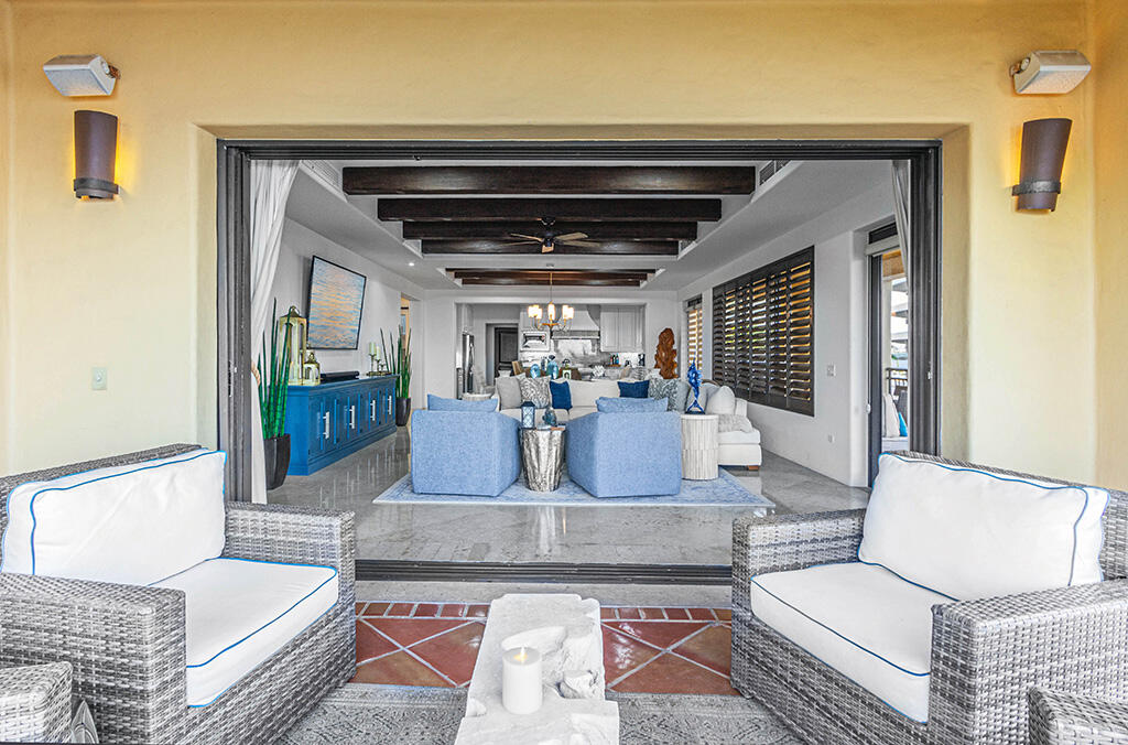 Residence, Hacienda Beachclub