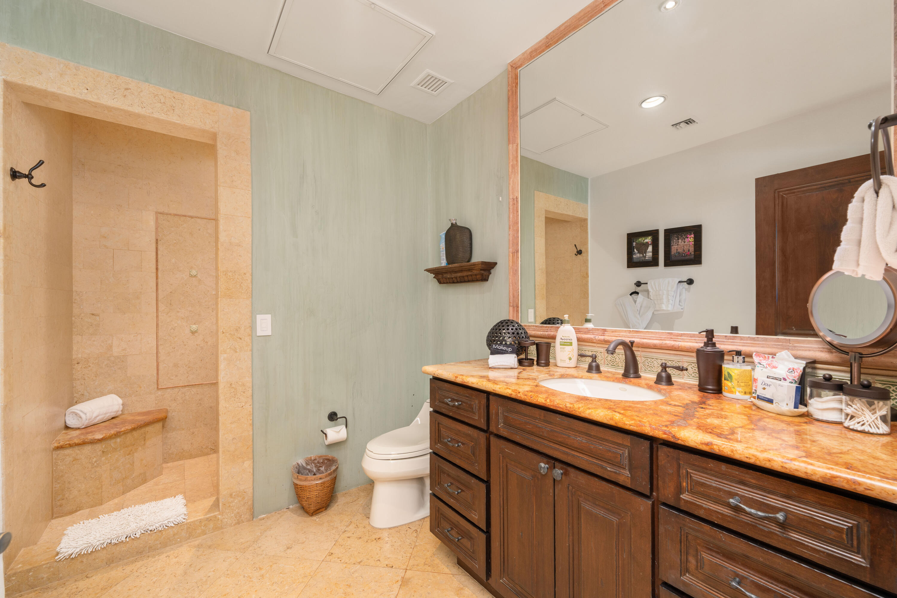 Veranda, Hacienda Beach Club