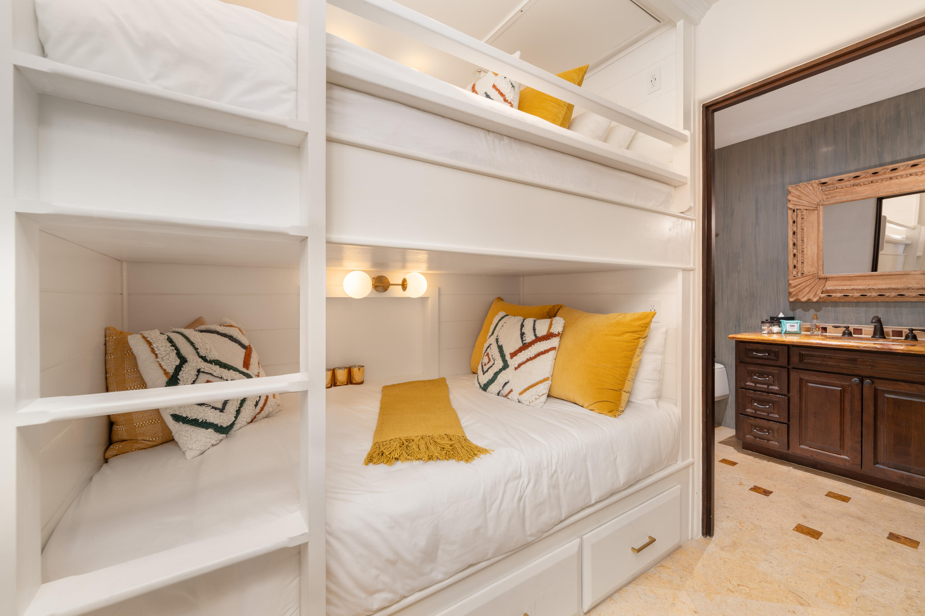 Veranda, Hacienda Beach Club