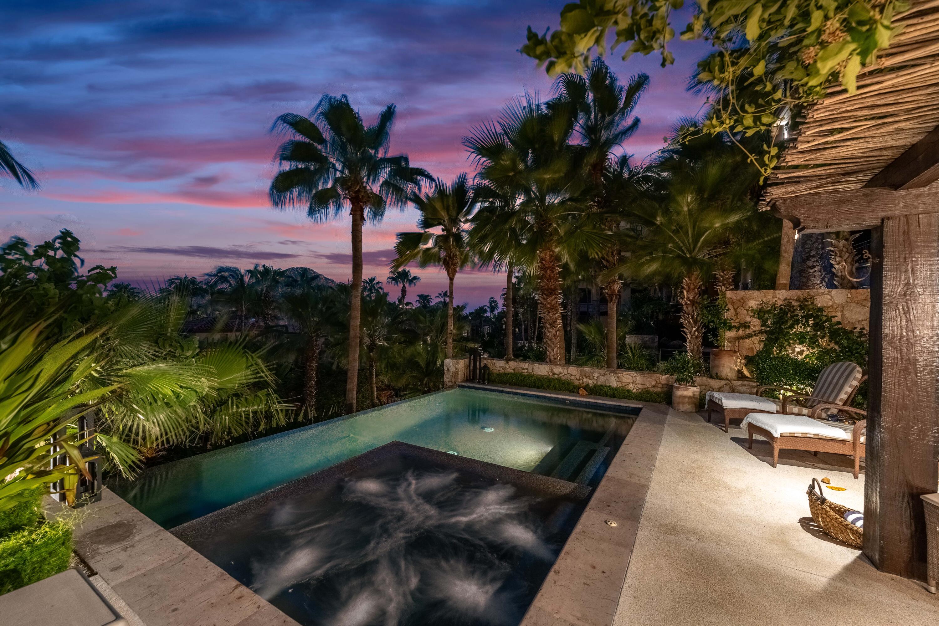 Veranda, Hacienda Beach Club