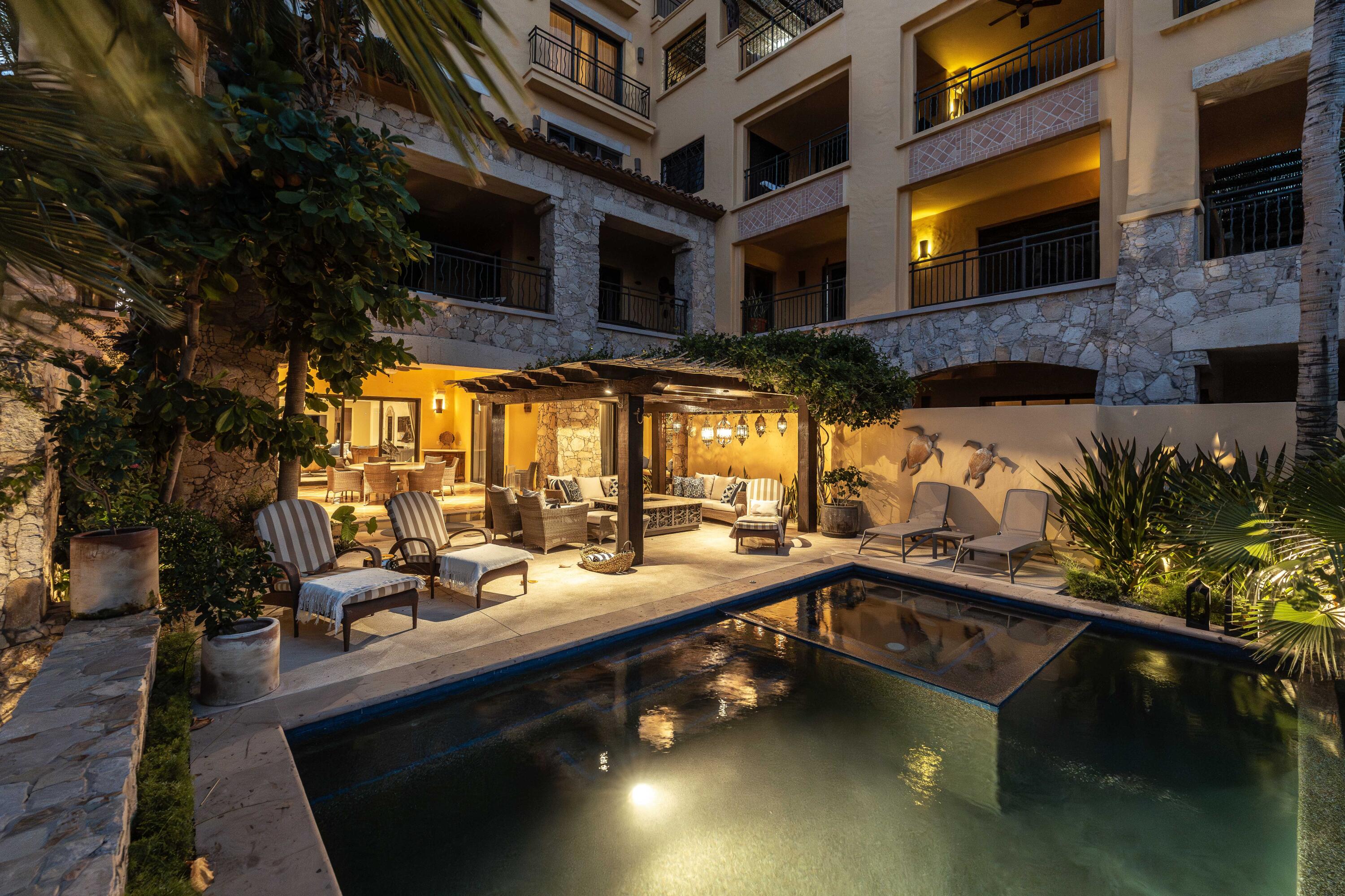 Veranda, Hacienda Beach Club