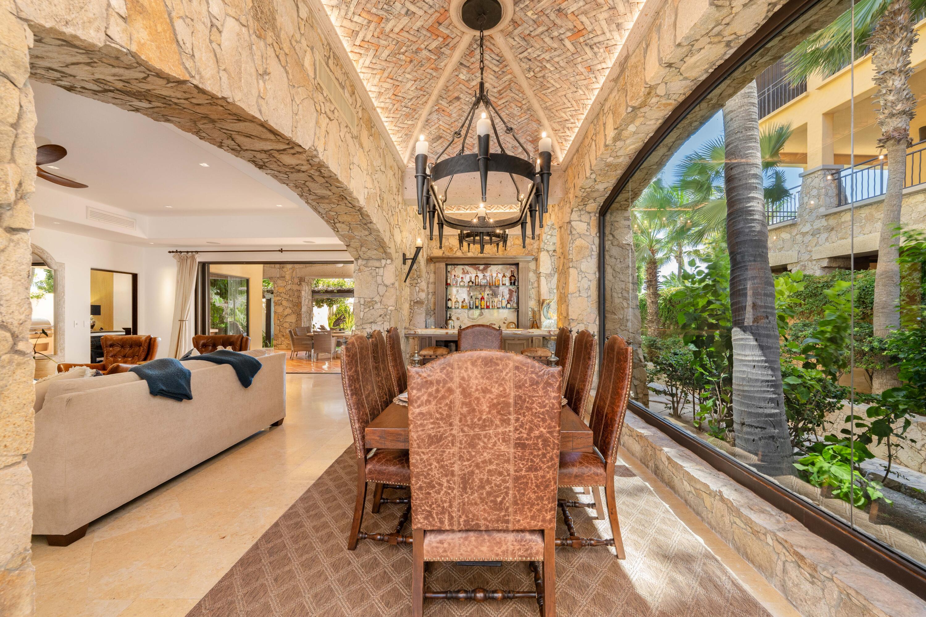 Veranda, Hacienda Beach Club