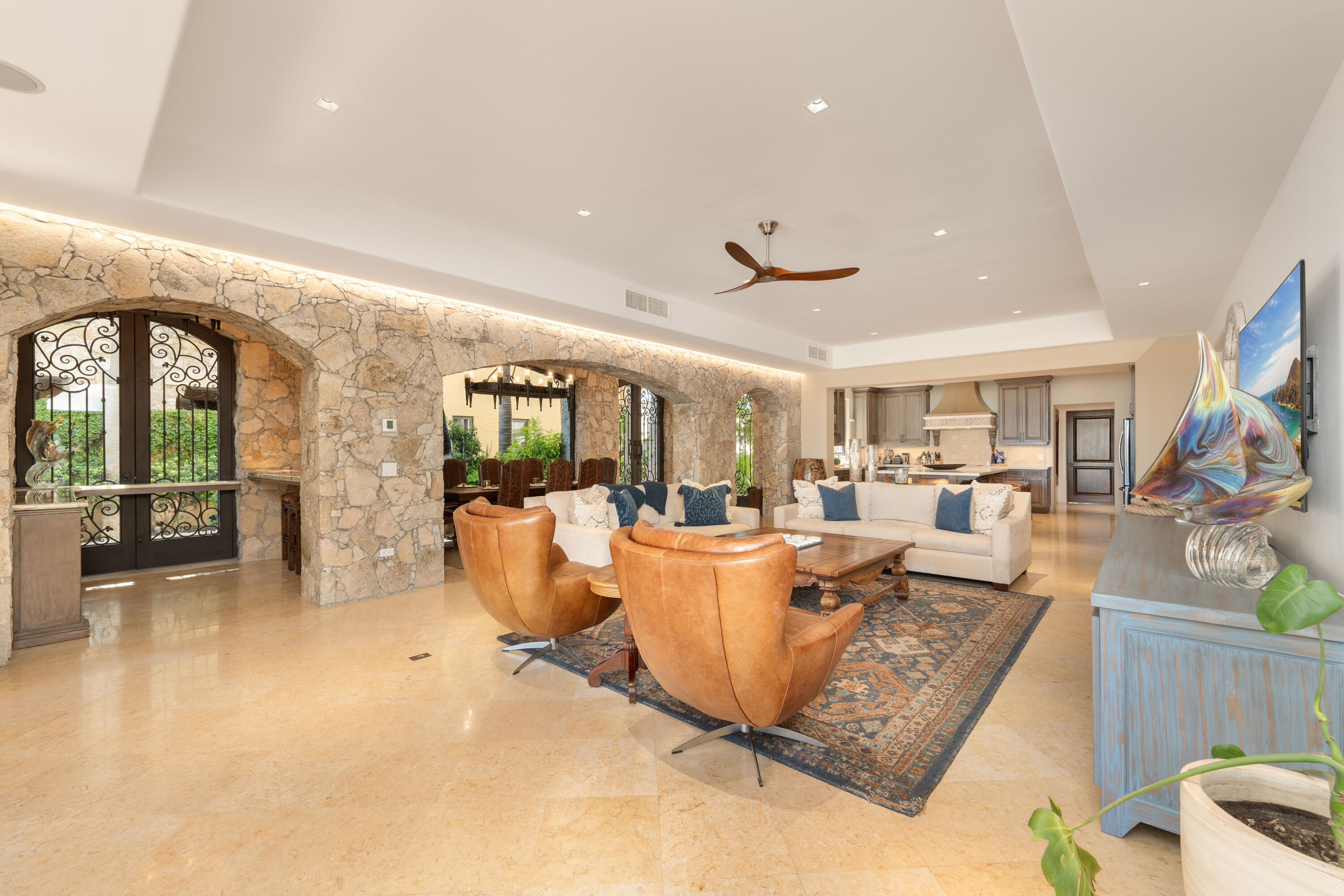 Veranda, Hacienda Beach Club