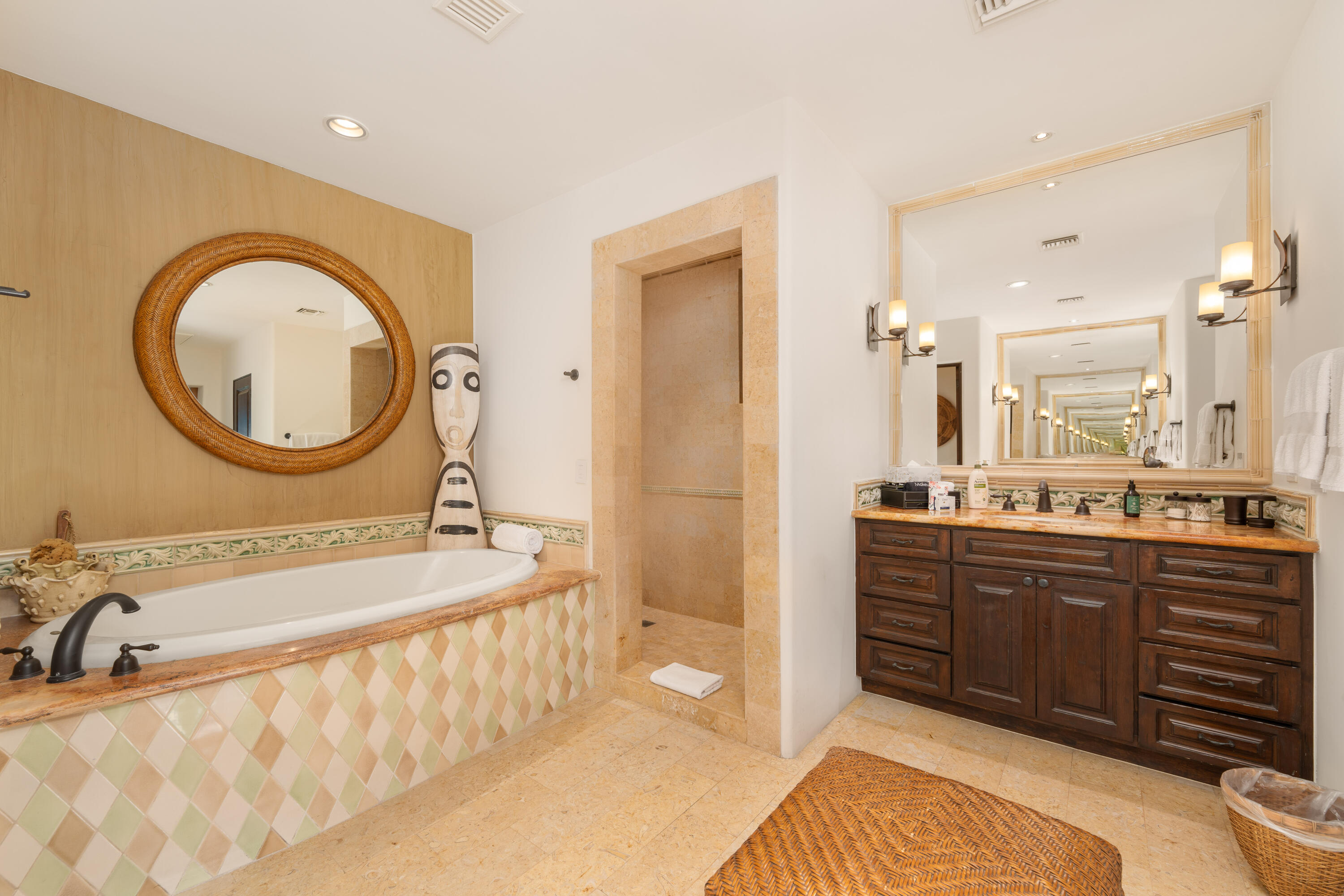 Veranda, Hacienda Beach Club