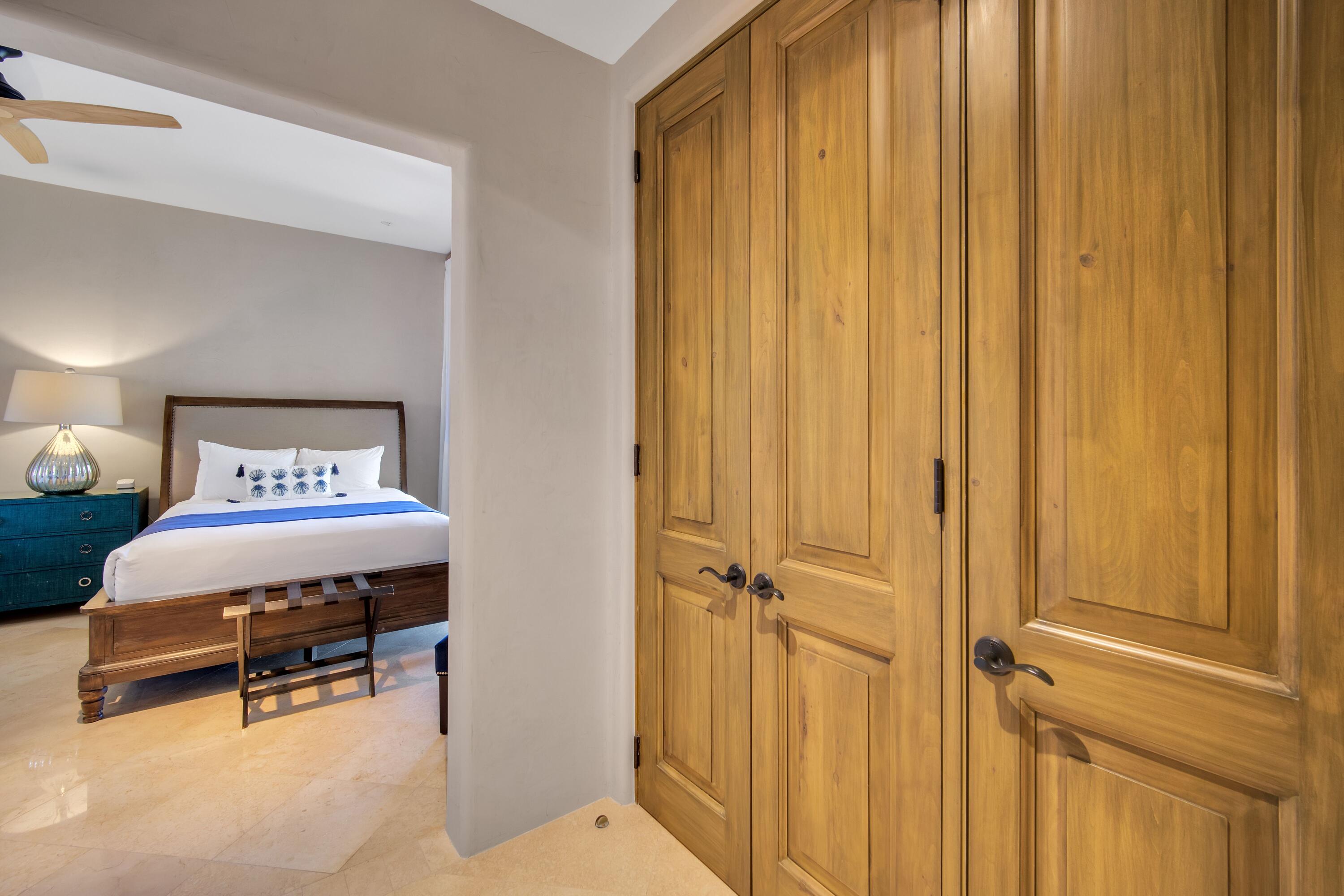 JR. PENTHOUSE, HACIENDA OWNER FINANCING