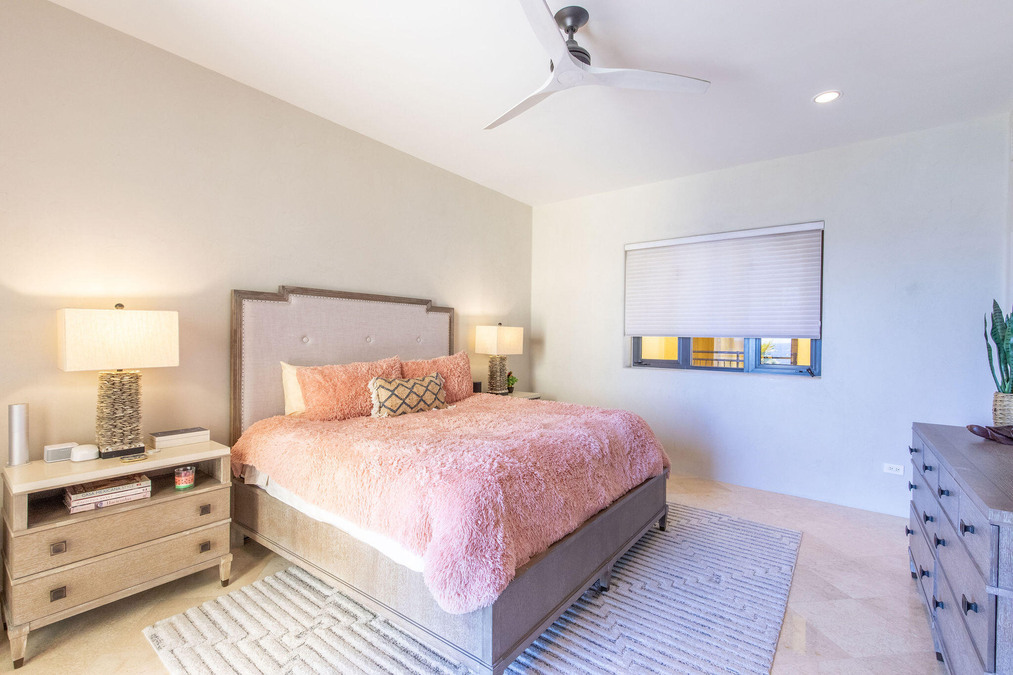 JR. PENTHOUSE, HACIENDA OWNER FINANCING