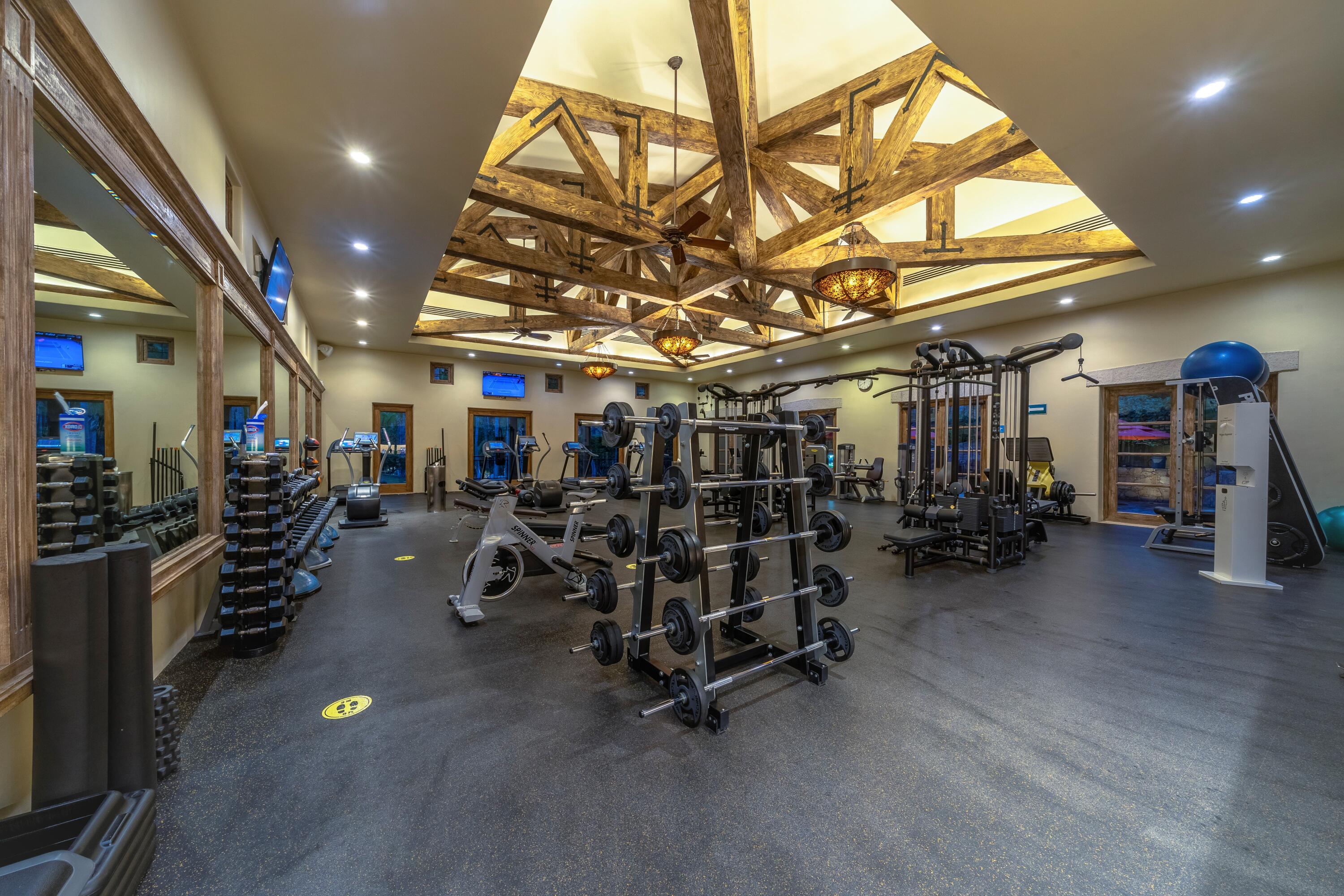 JR. PENTHOUSE, HACIENDA OWNER FINANCING