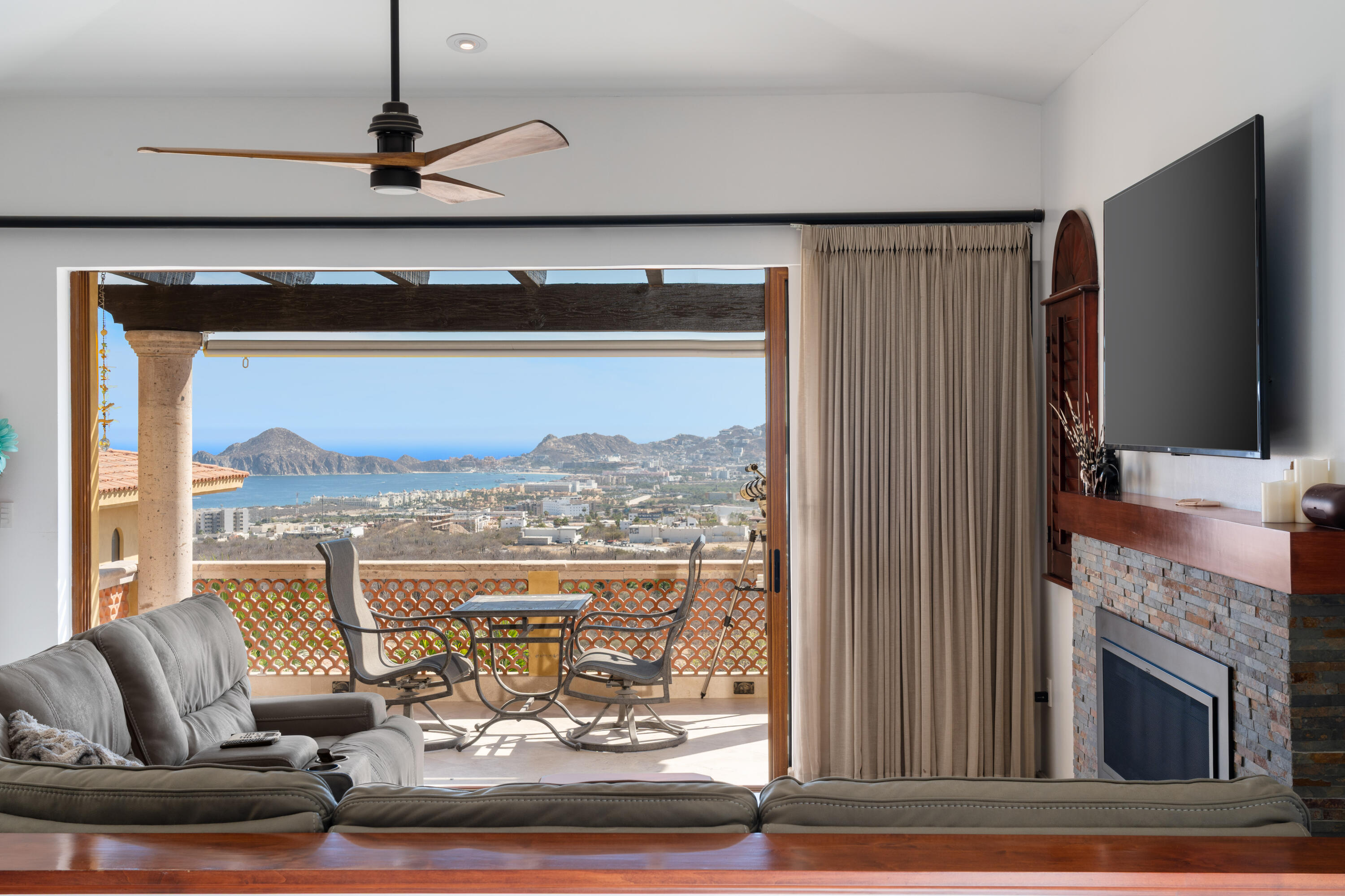 El Cielito Condo, Palma Real Privada al Paraiso