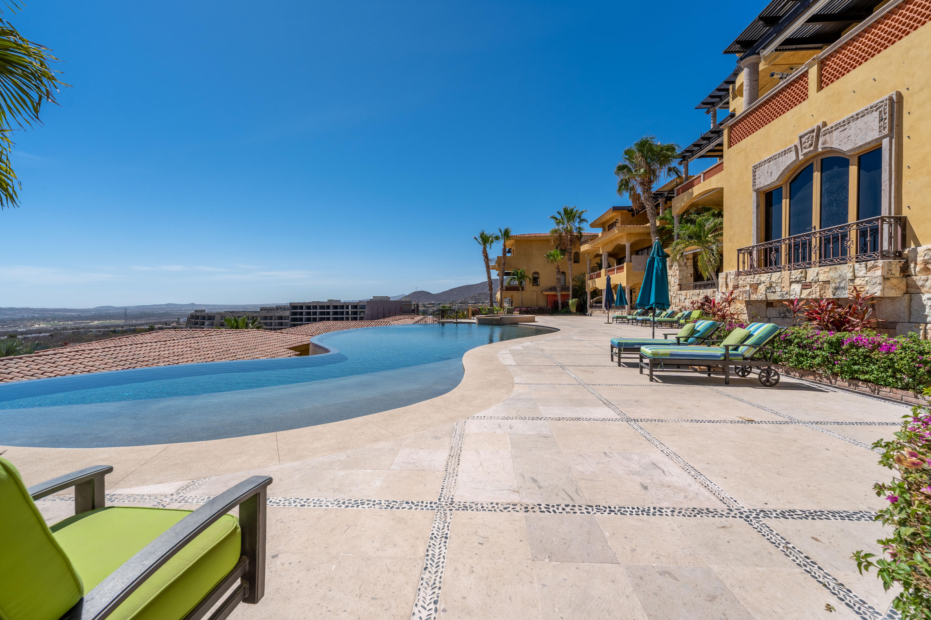 El Cielito Condo, Palma Real Privada al Paraiso