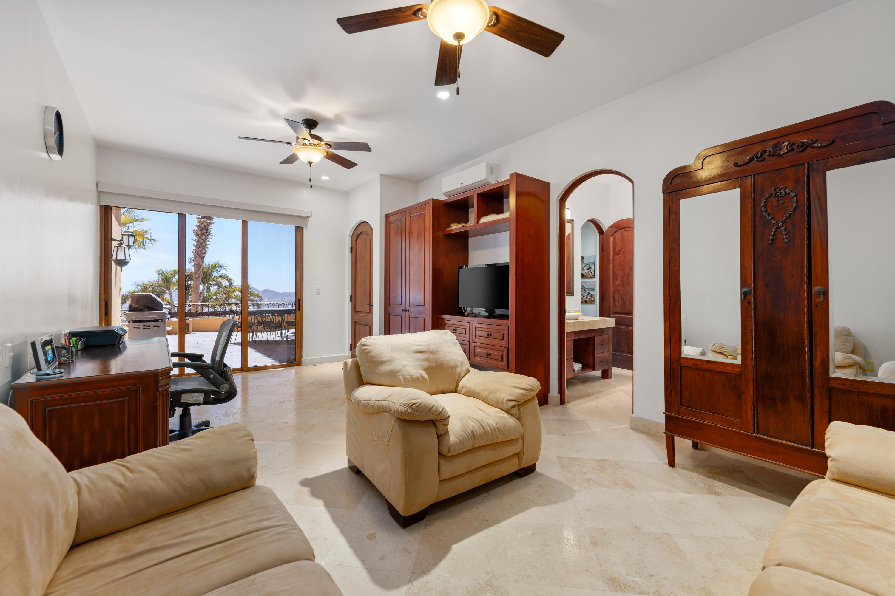 El Cielito Condo, Palma Real Privada al Paraiso