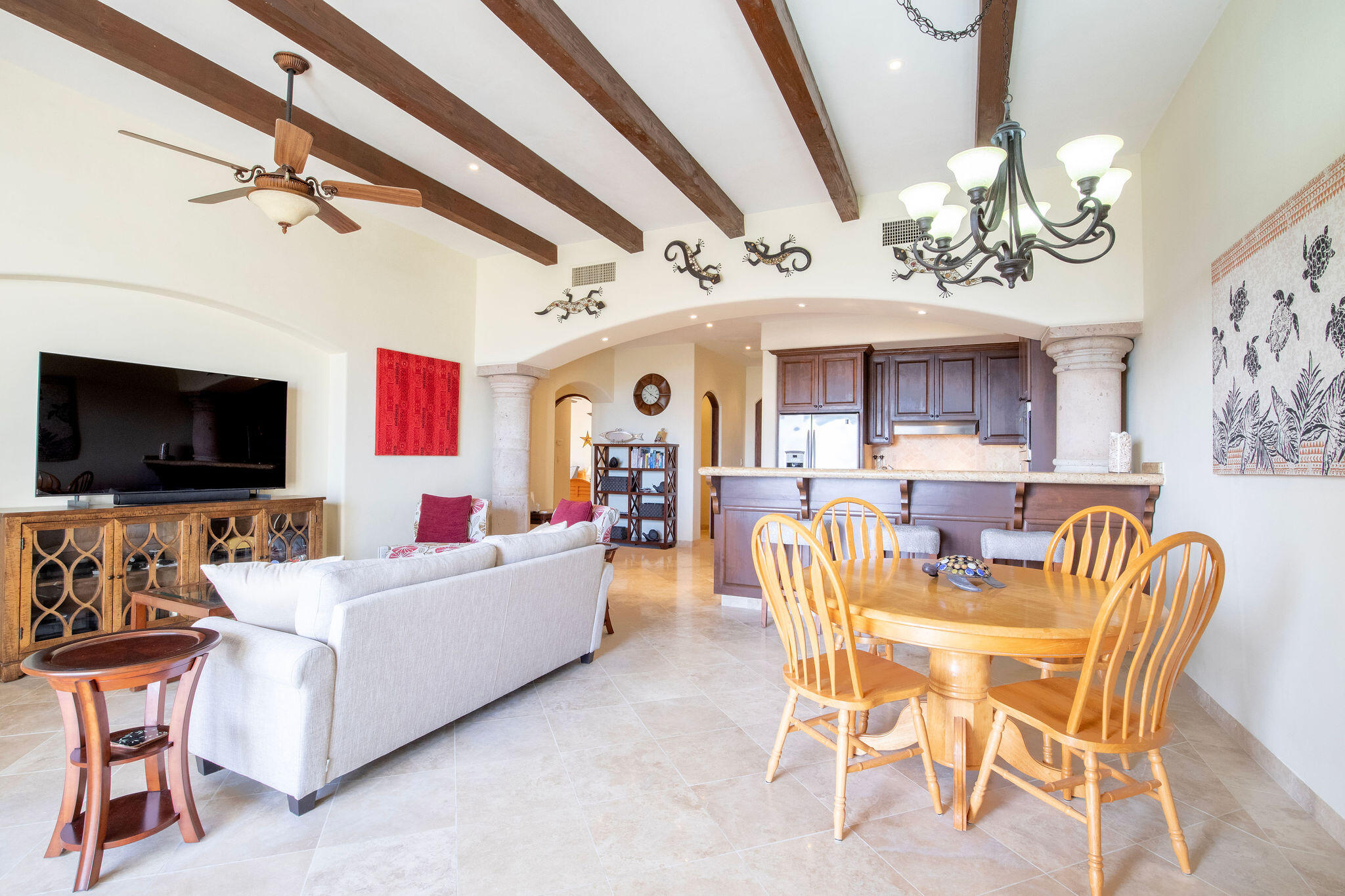 CONDO, EL ENCANTO, SELLER FIN. GARAGE