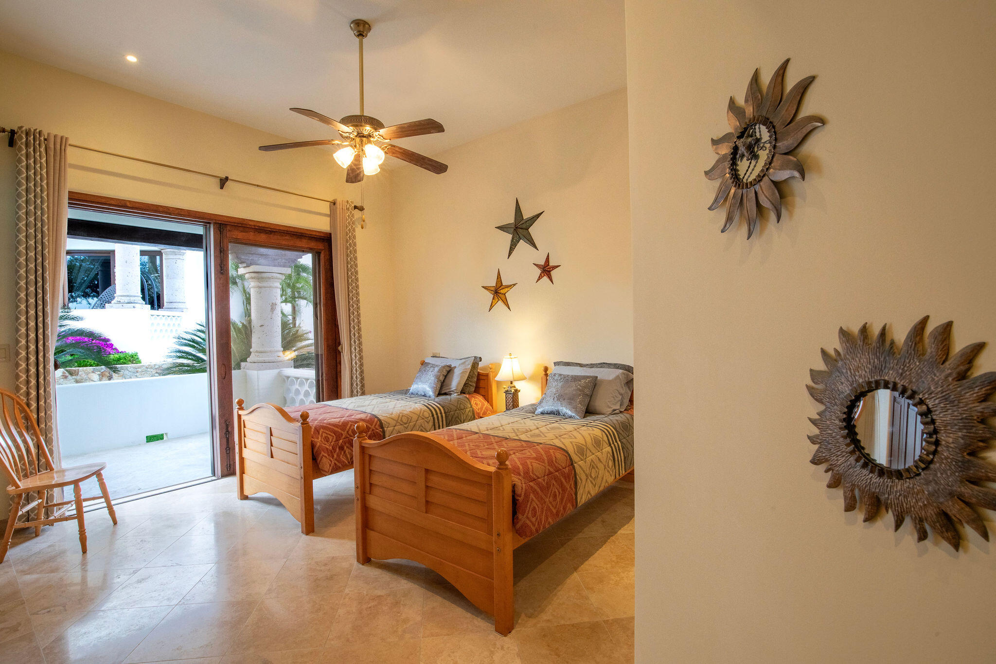 CONDO, EL ENCANTO, SELLER FIN. GARAGE