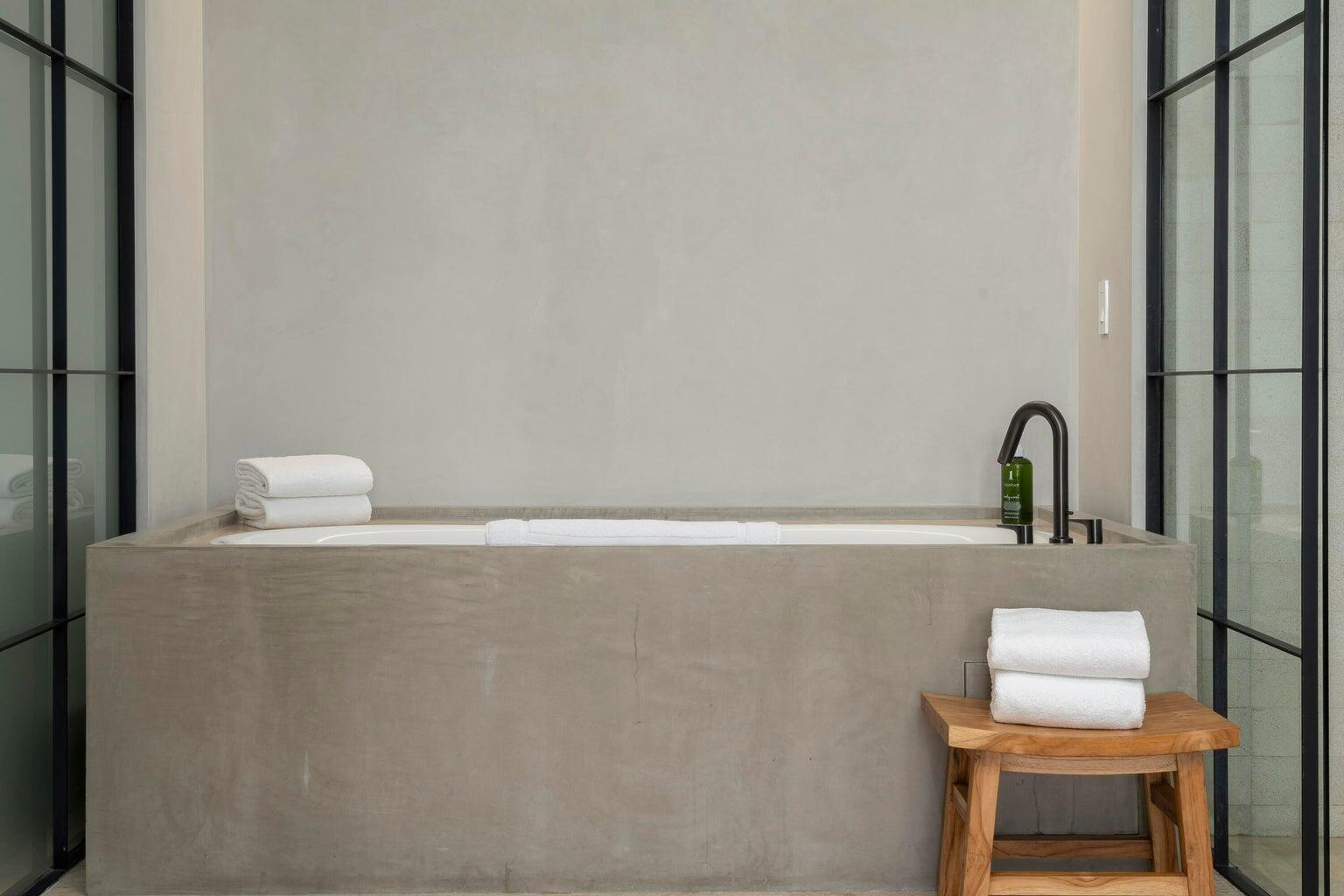 Homes, 2 BD PLUS DEN Hacienda