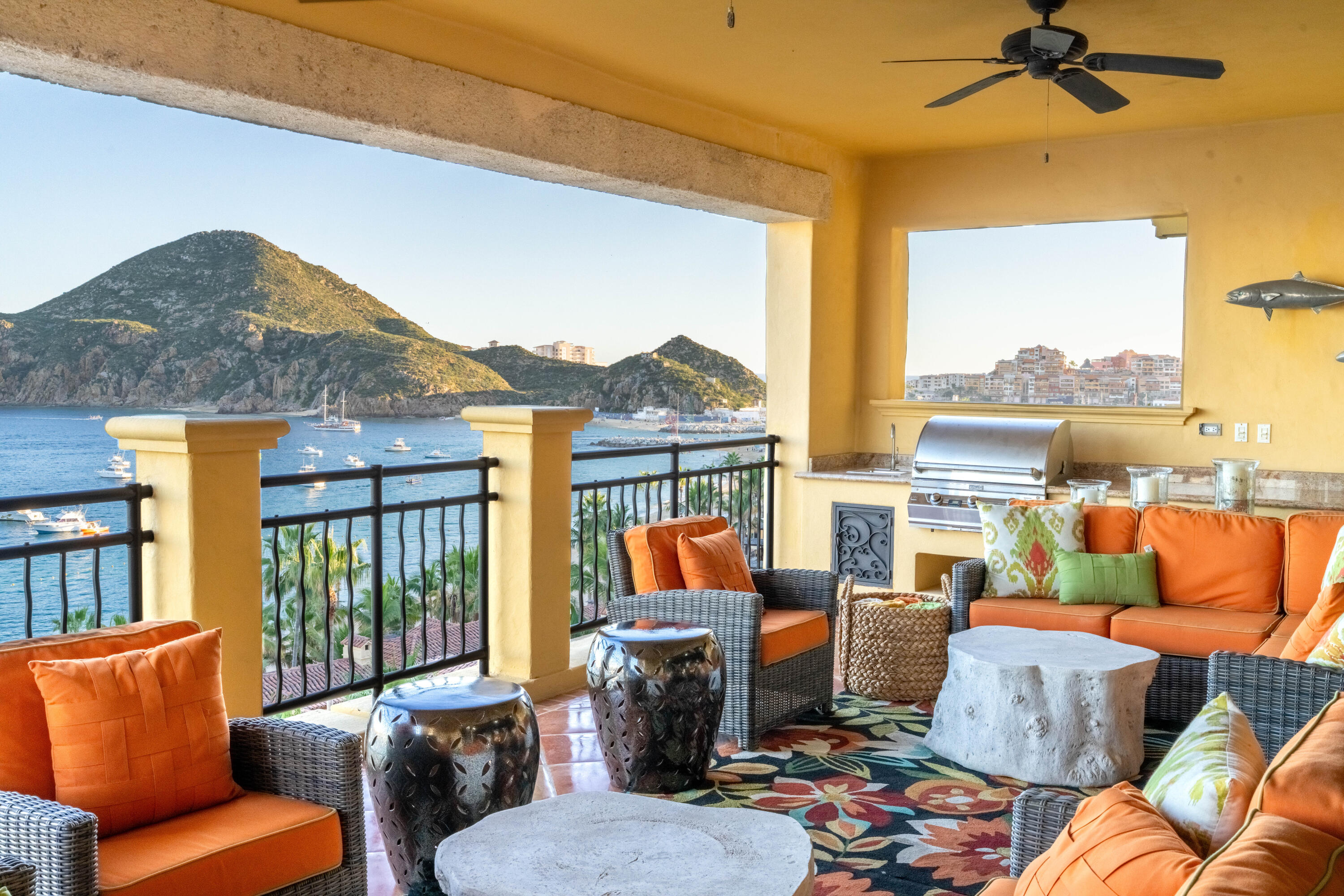 JR. PENTHOUSE, Hacienda Beach Club