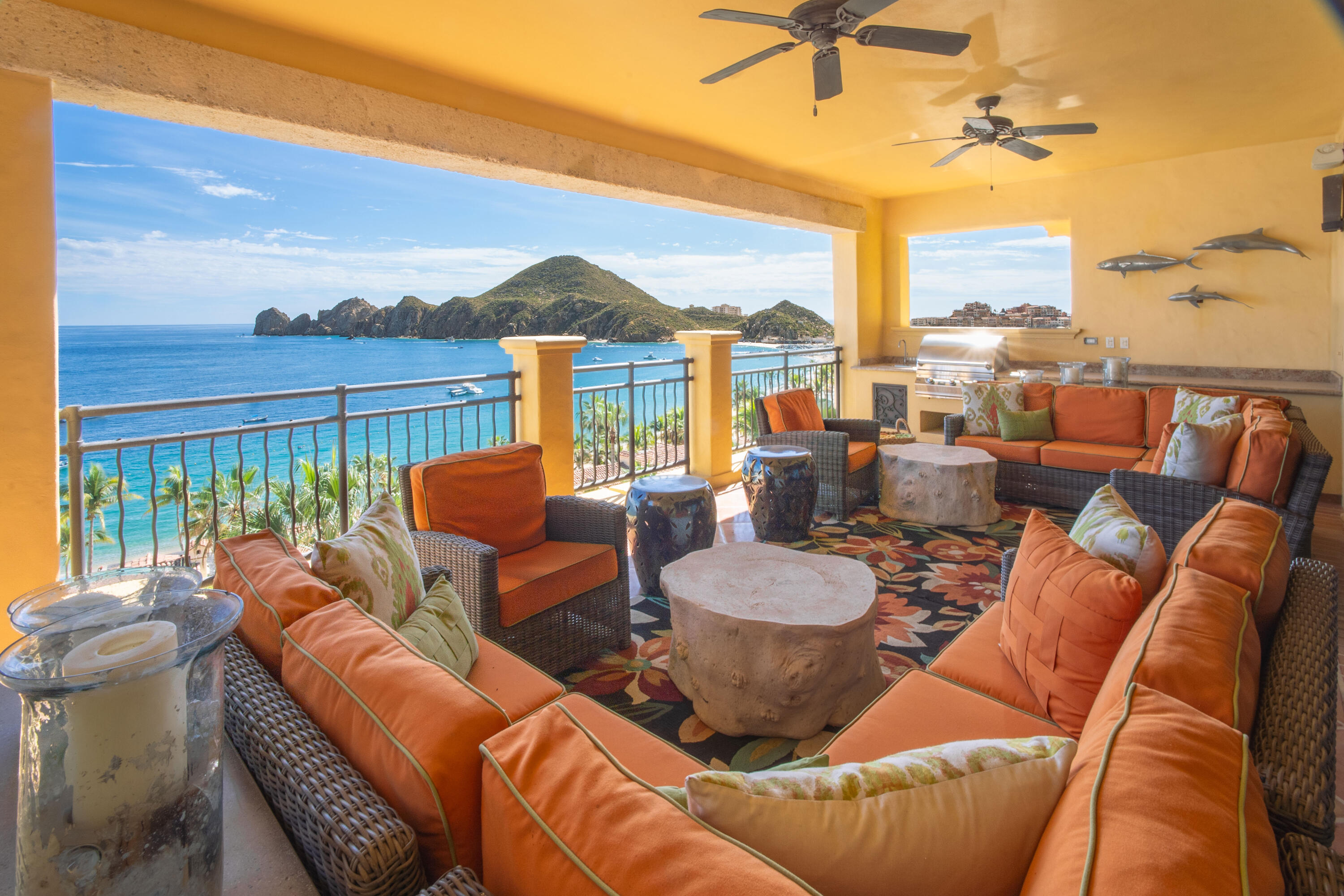 JR. PENTHOUSE, Hacienda Beach Club