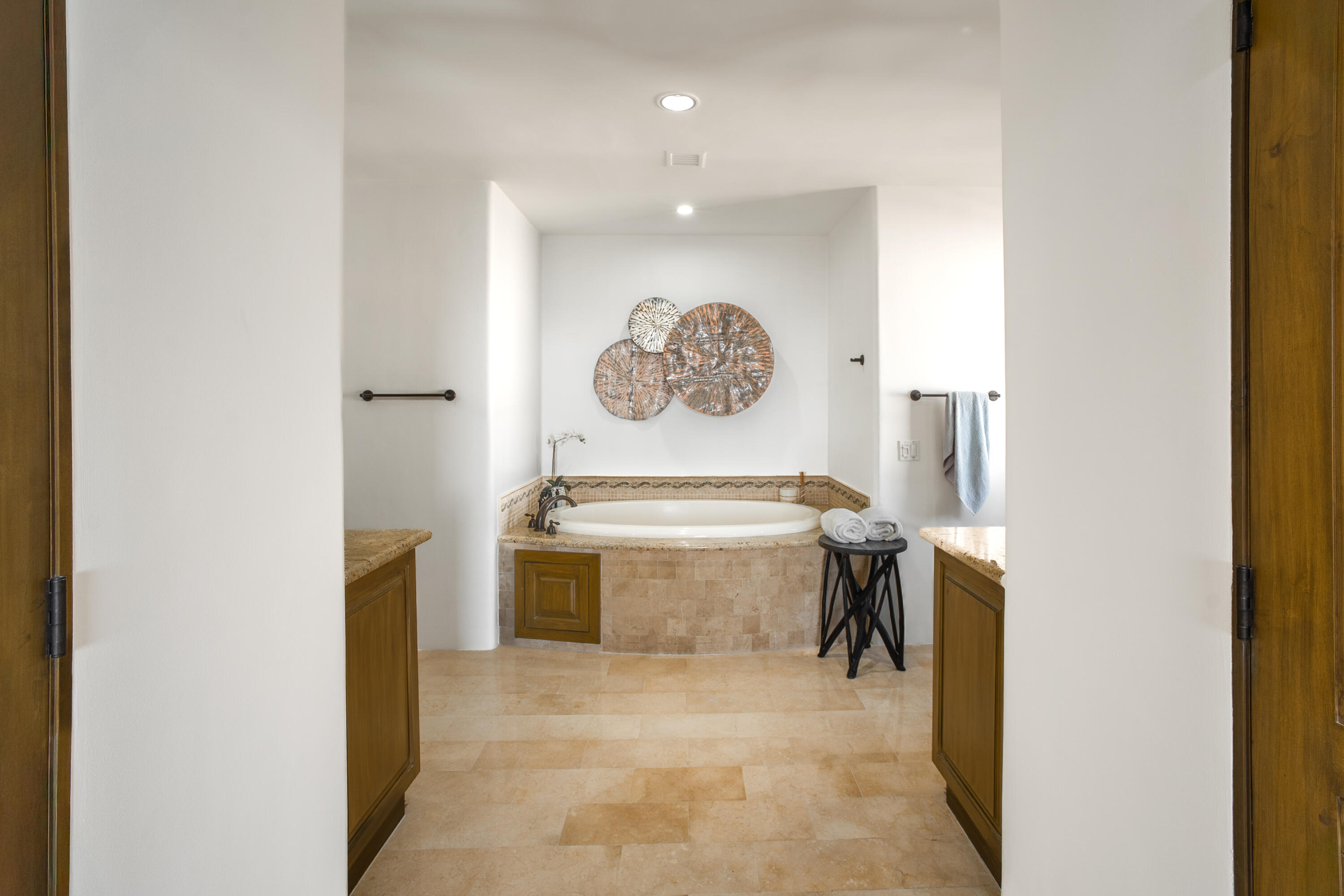 JR. PENTHOUSE, Hacienda Beach Club