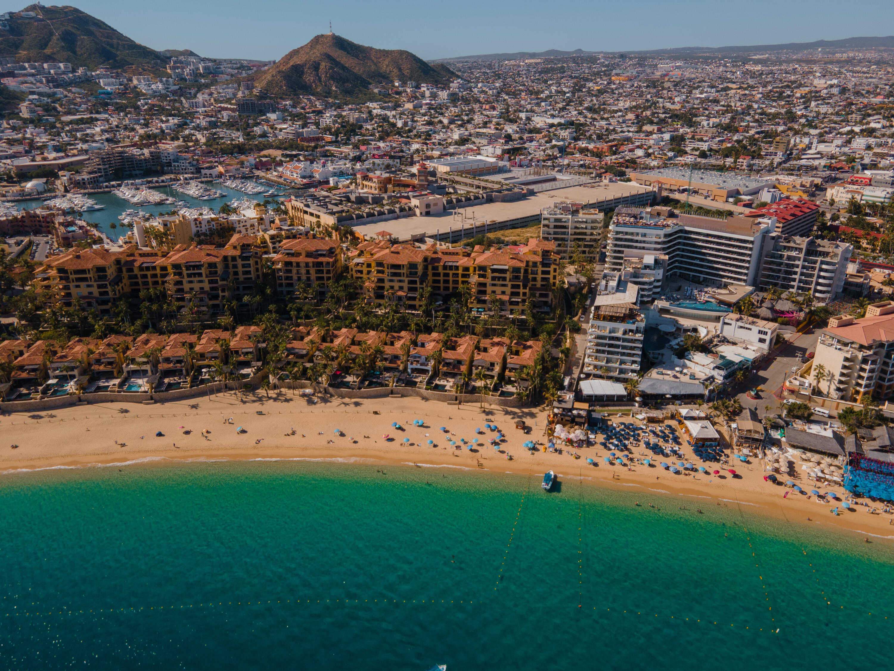 JR. PENTHOUSE, Hacienda Beach Club