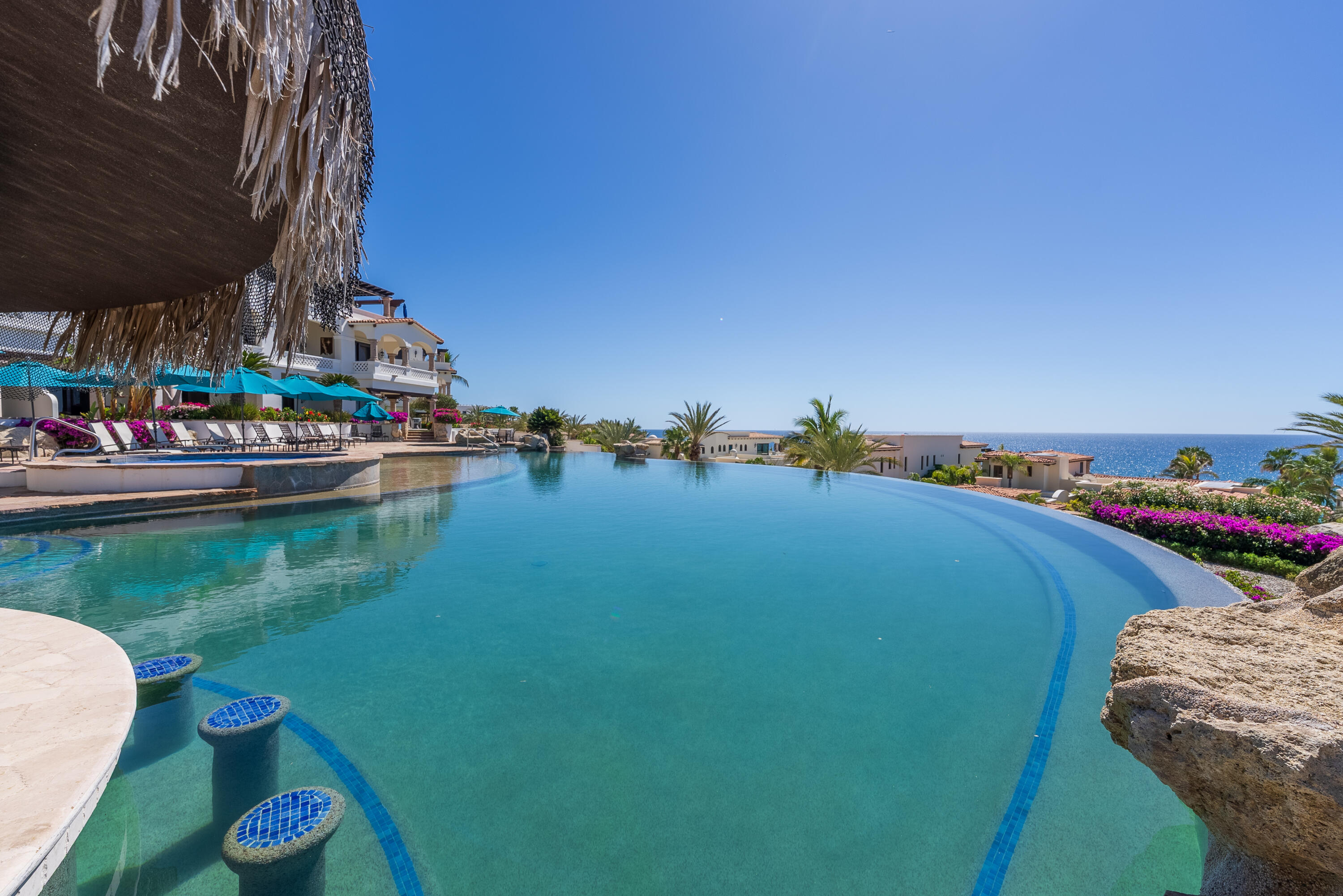 PH, El Encanto De La Laguna