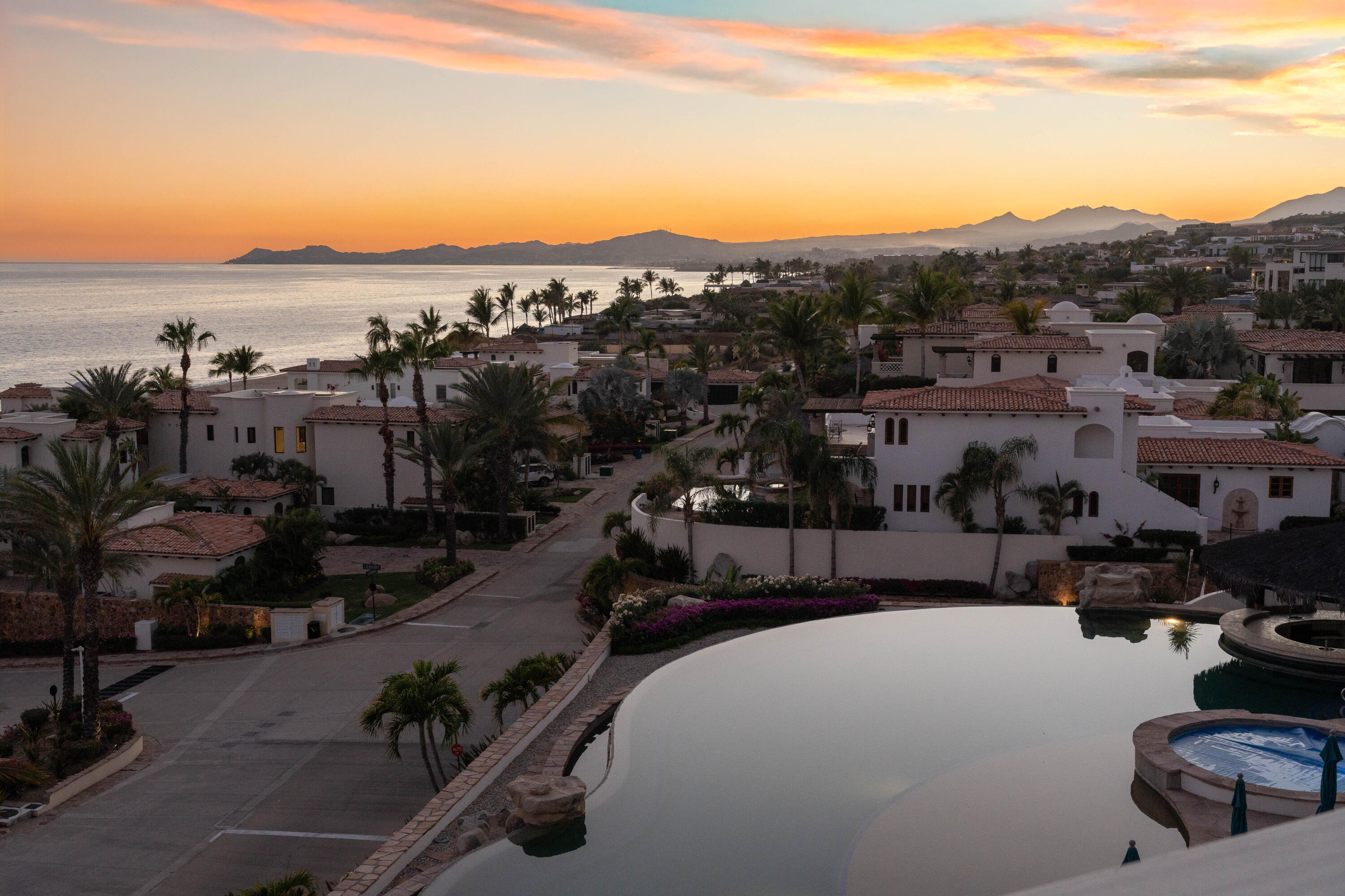 PH, El Encanto De La Laguna