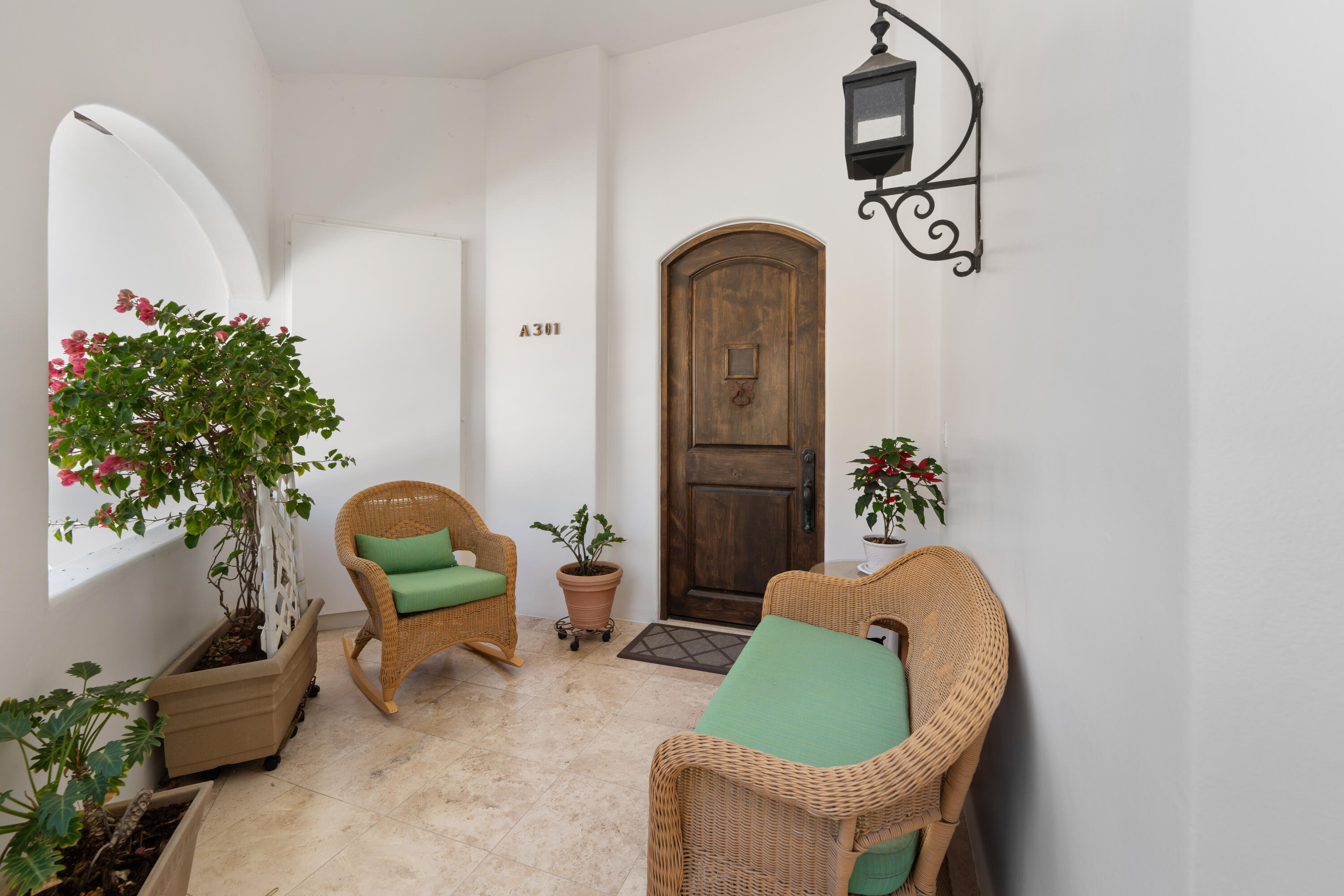 PH, El Encanto De La Laguna