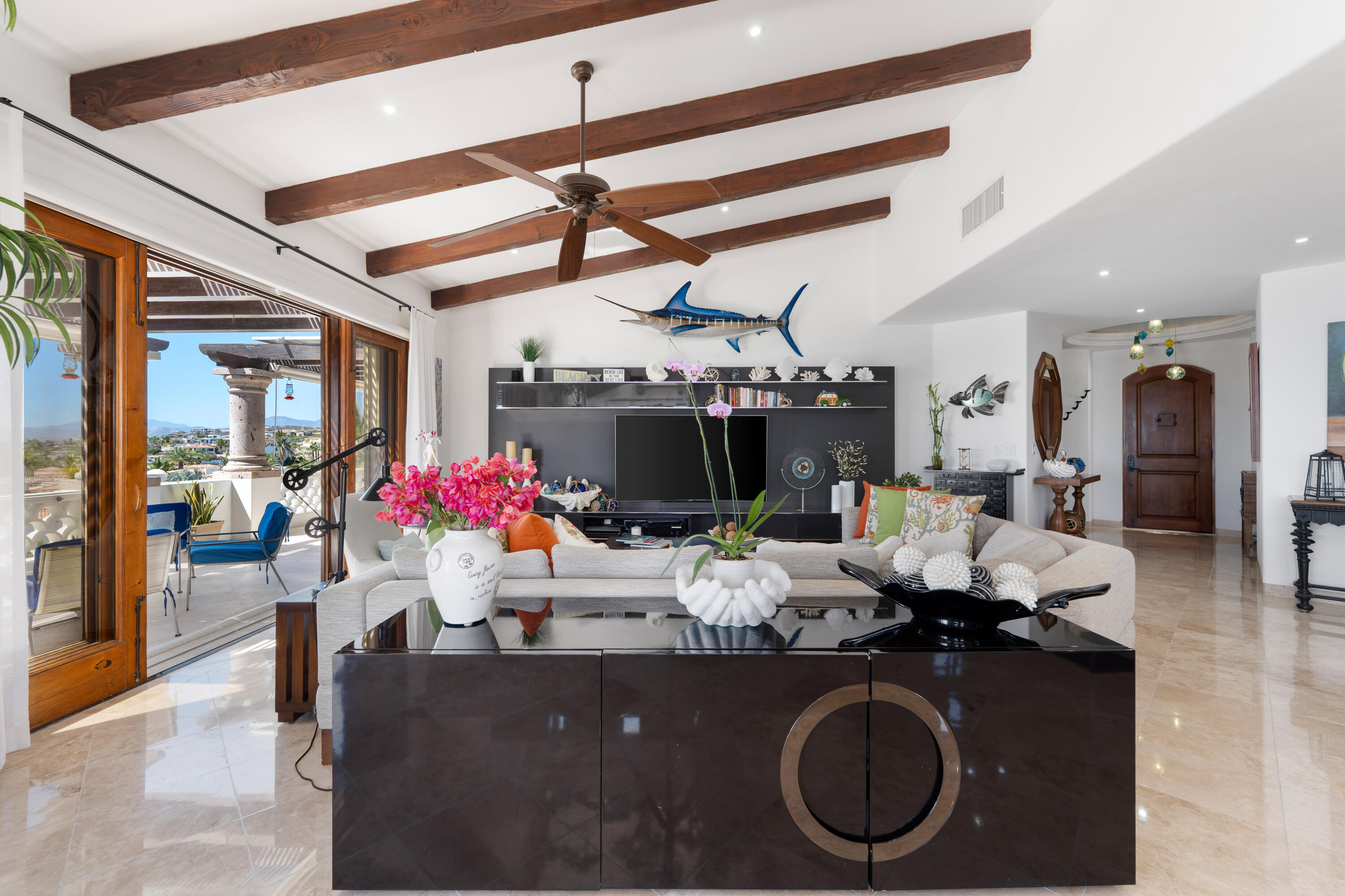 PH, El Encanto De La Laguna