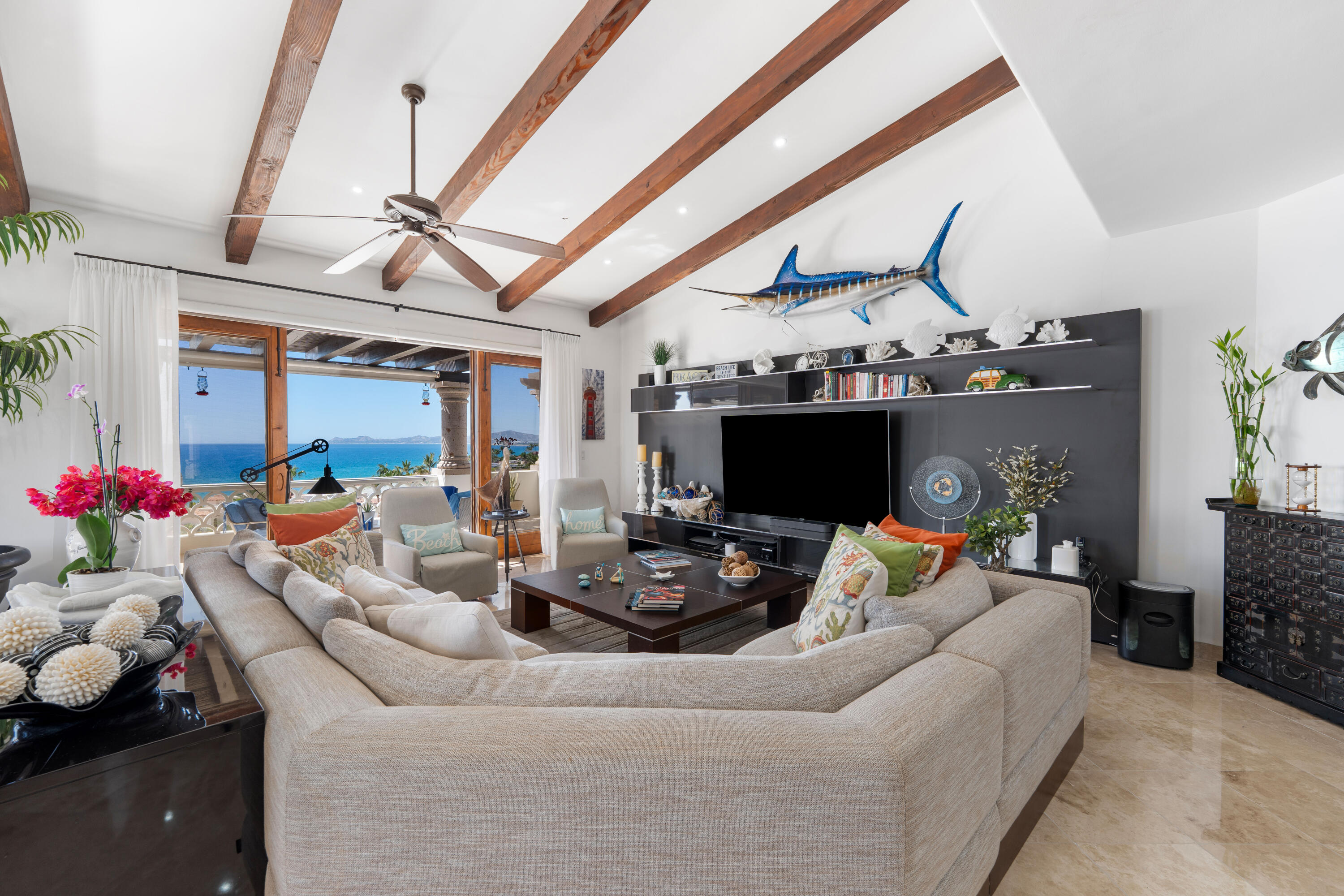 PH, El Encanto De La Laguna