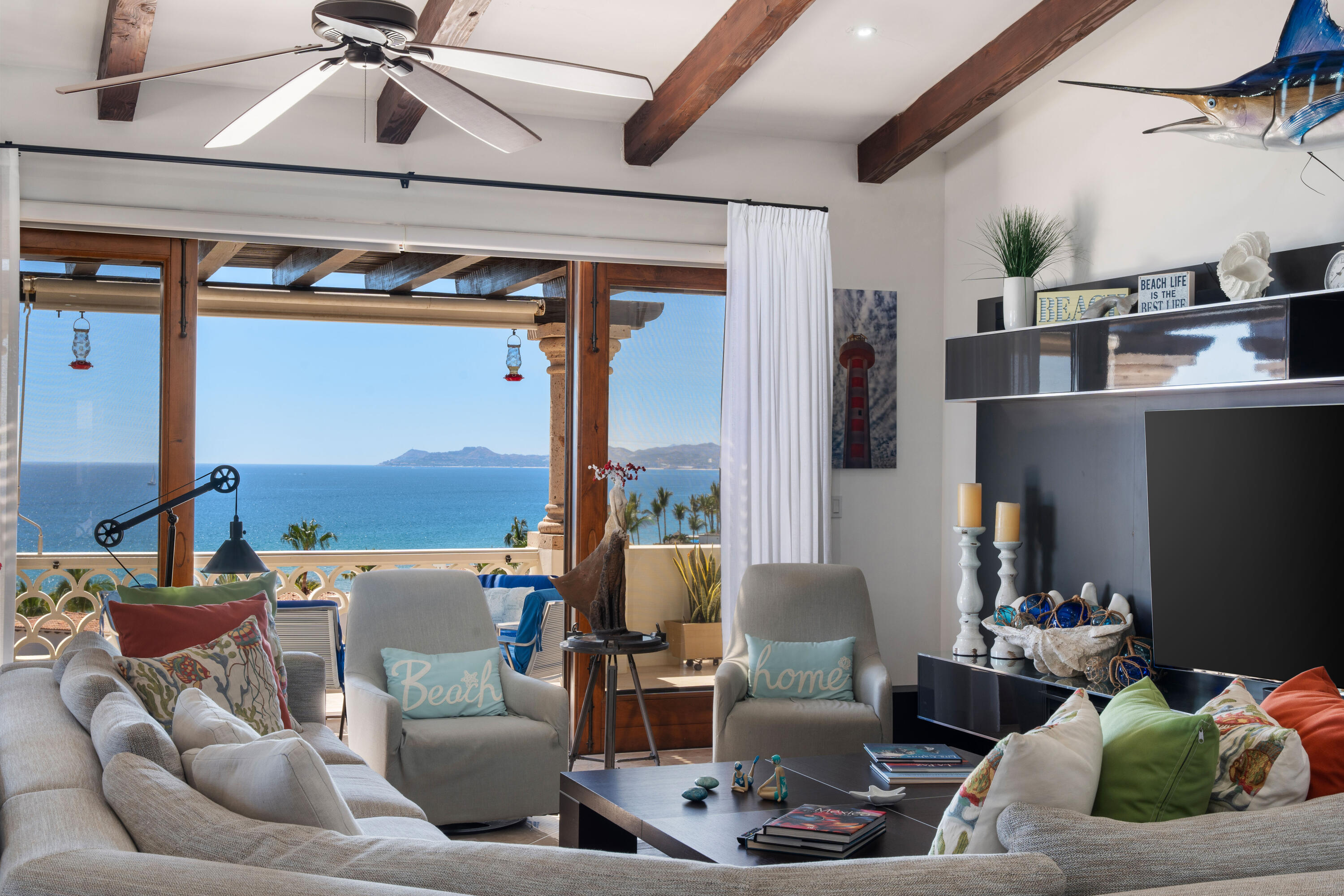 PH, El Encanto De La Laguna