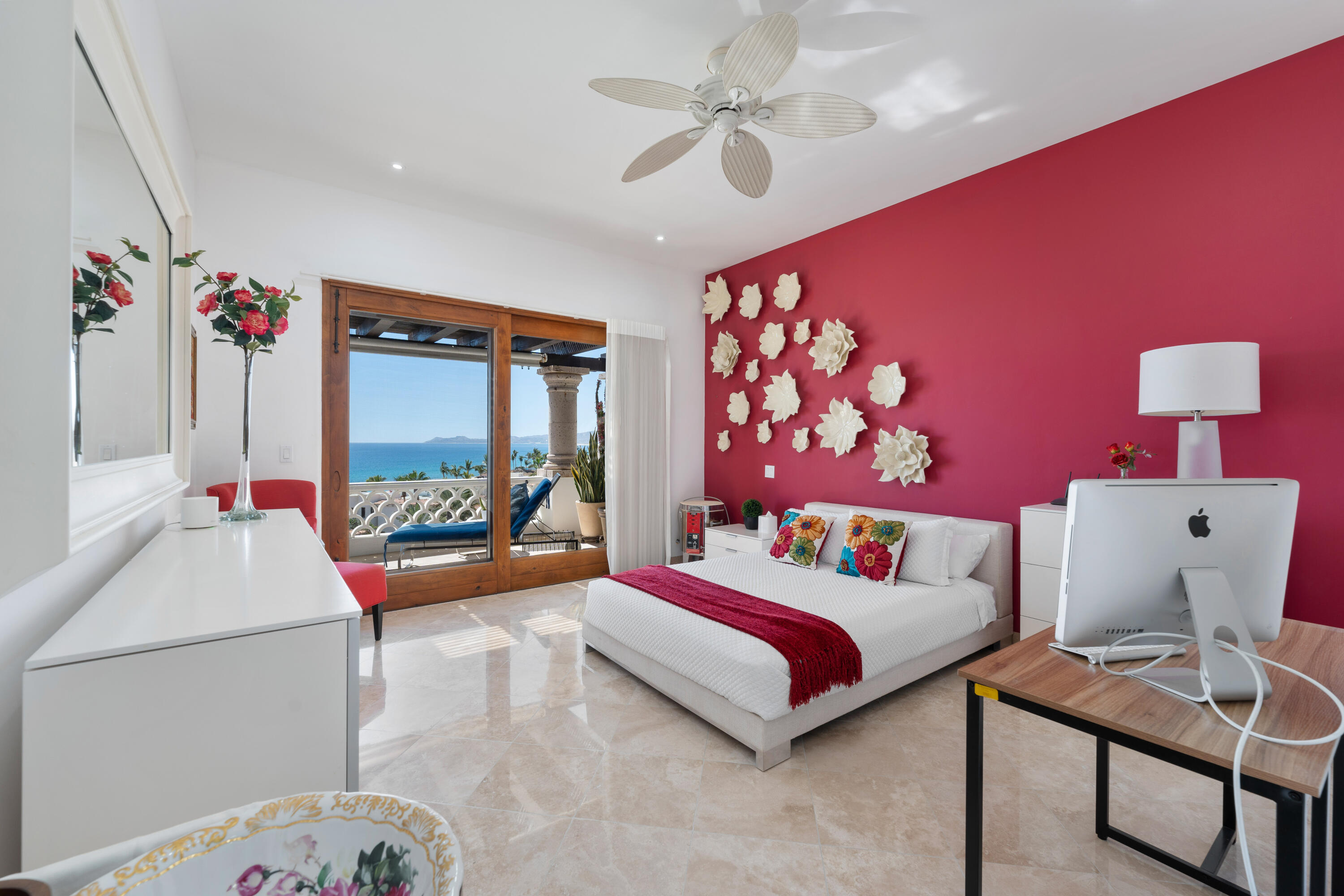 PH, El Encanto De La Laguna