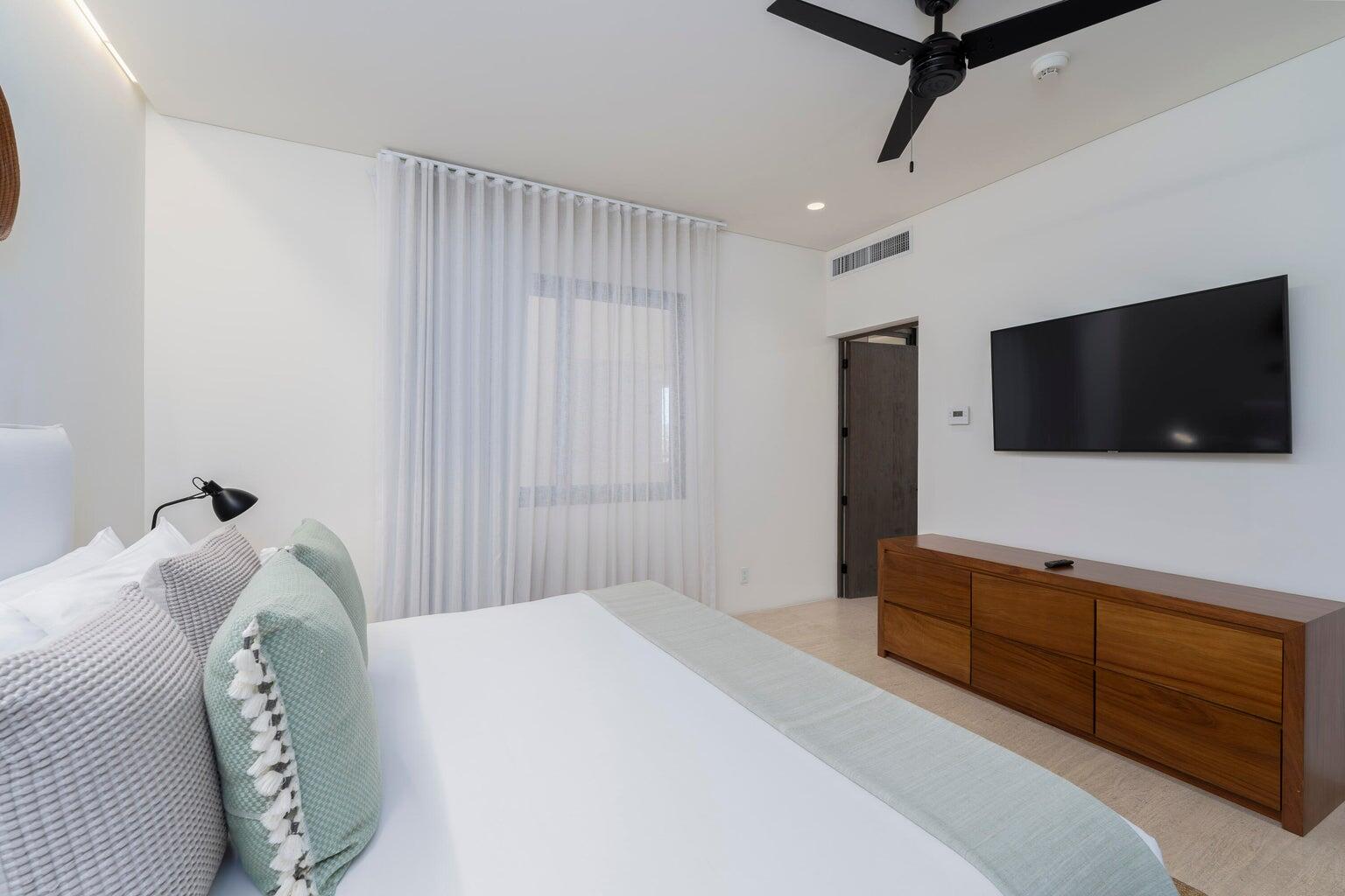 HACIENDA PHASE 2, 1Homes Cabo, 2 BD + DEN