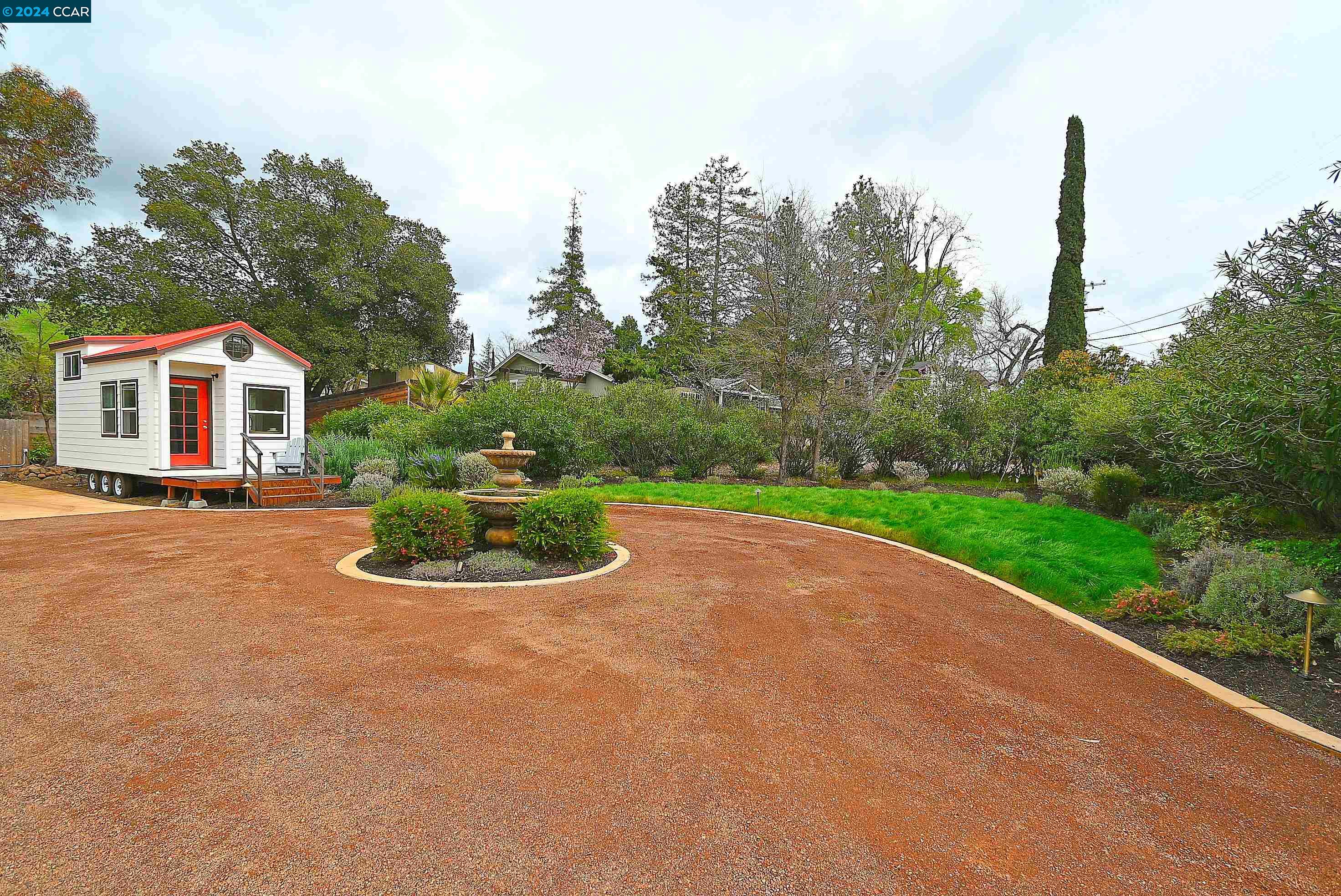 490 LA VISTA ROAD