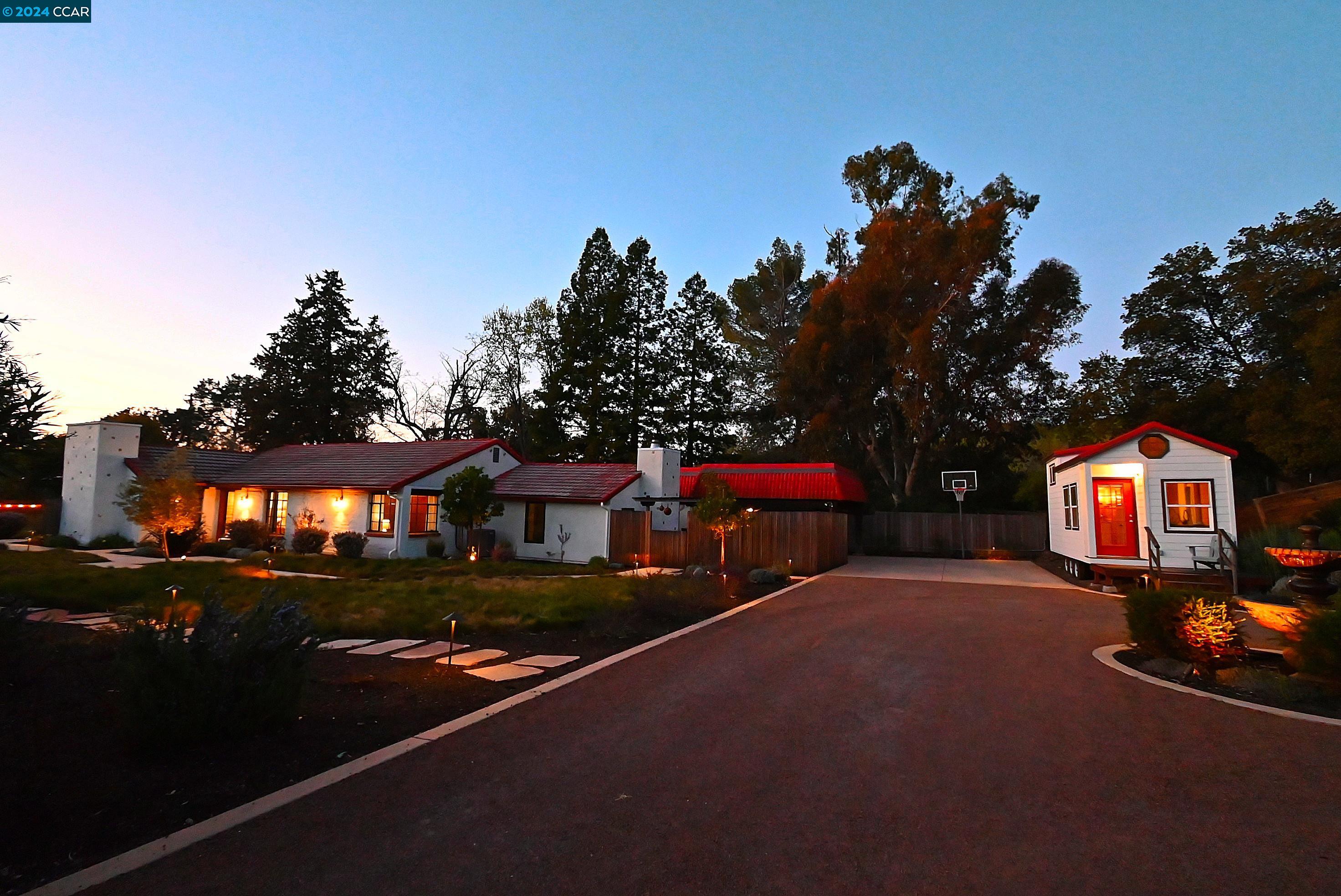 490 LA VISTA ROAD