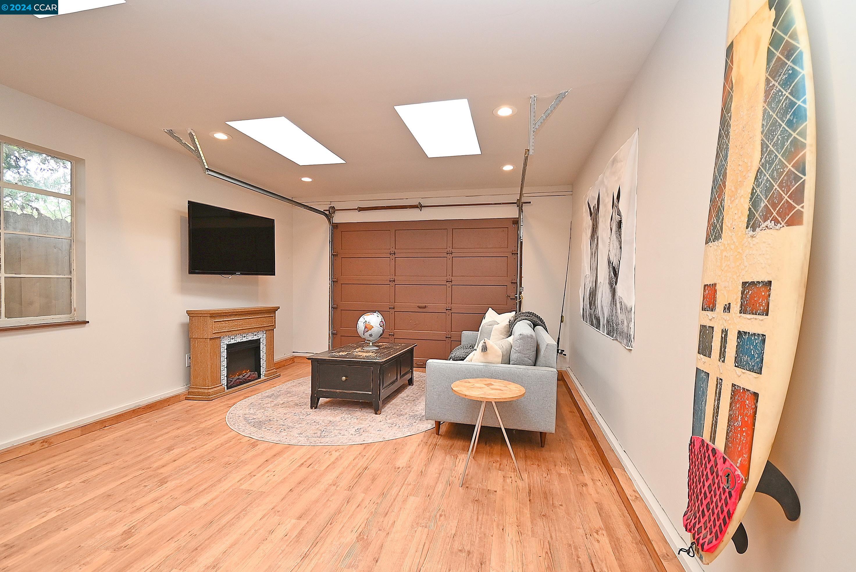 490 LA VISTA ROAD