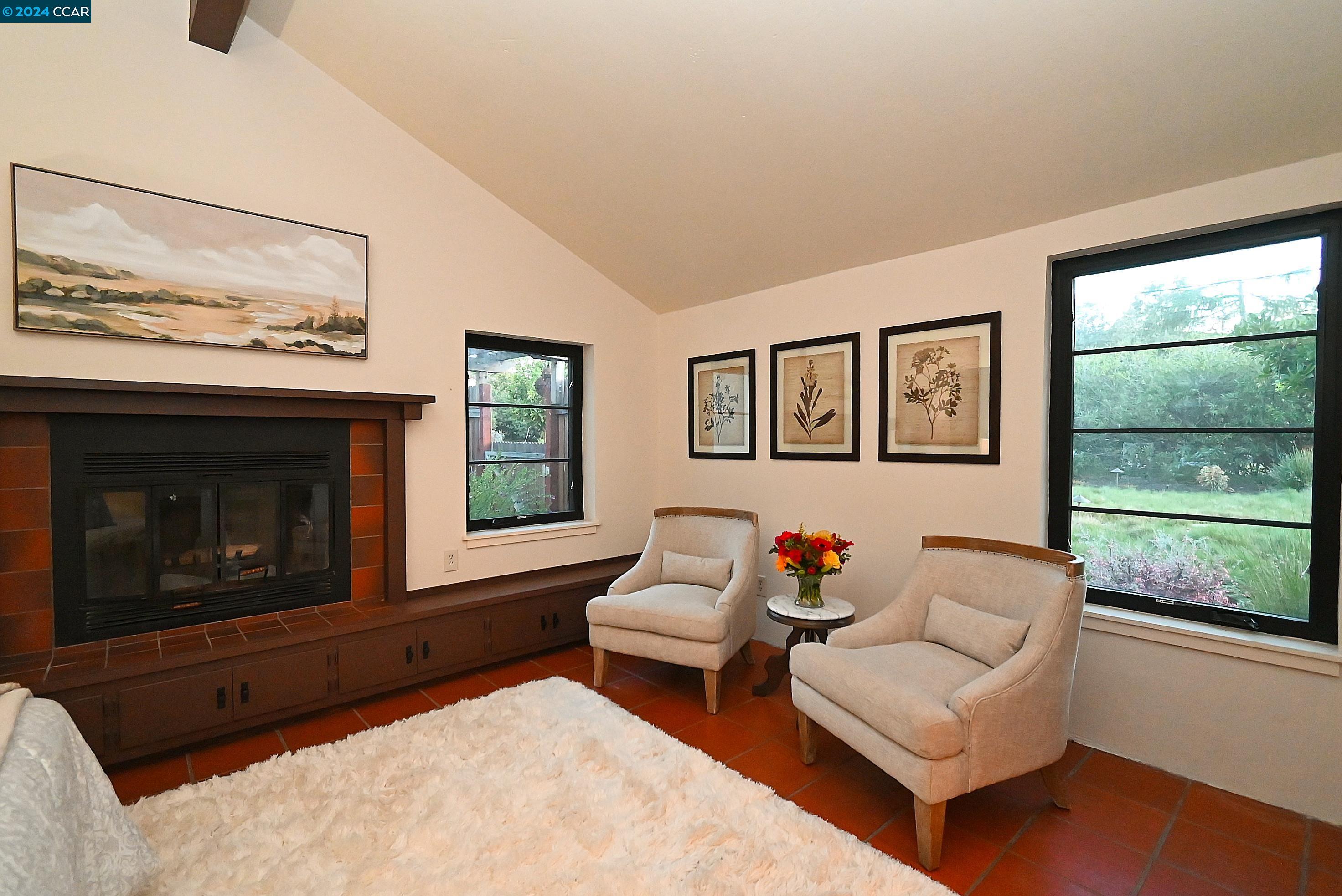 490 LA VISTA ROAD