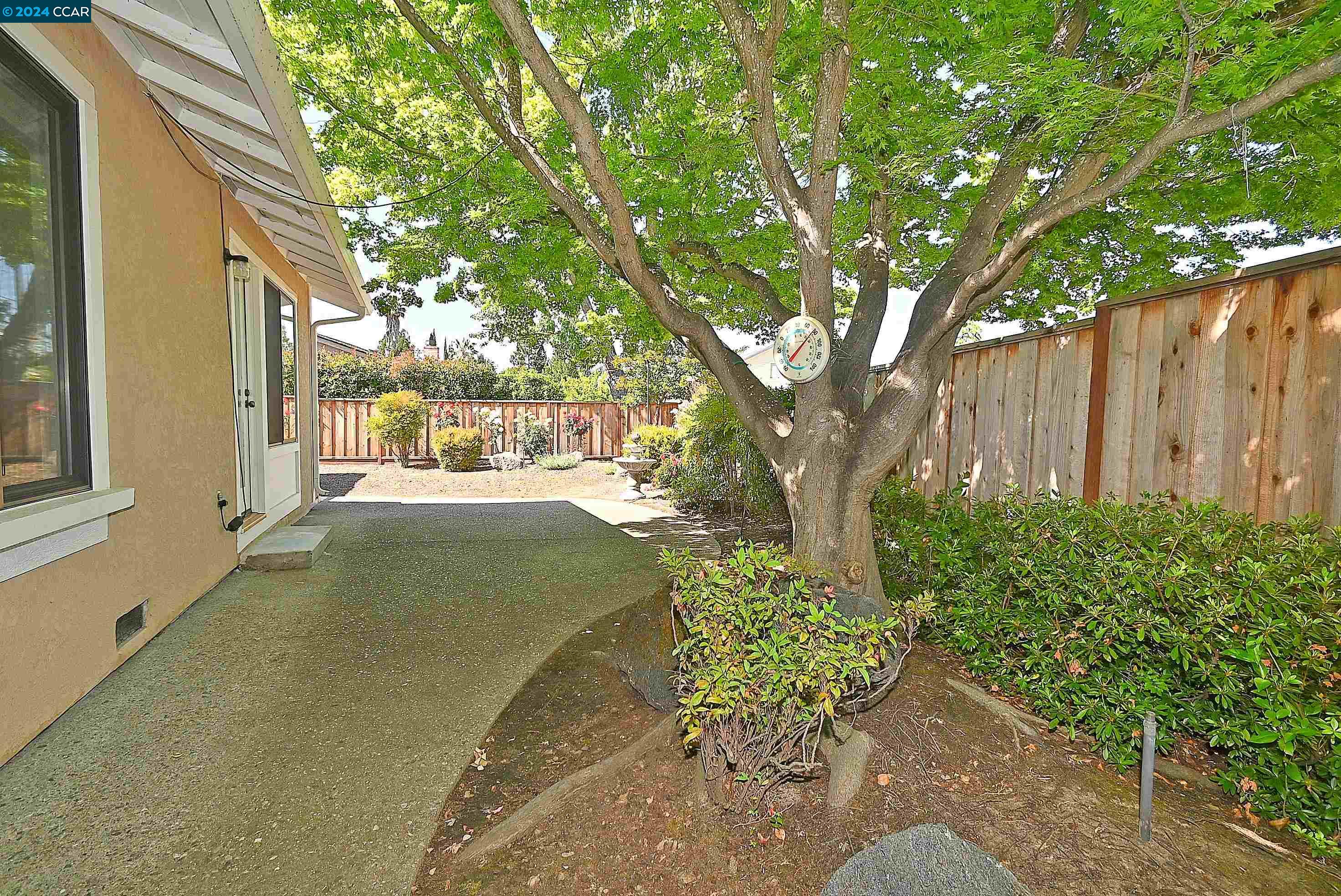 1062 BELLAMY CT