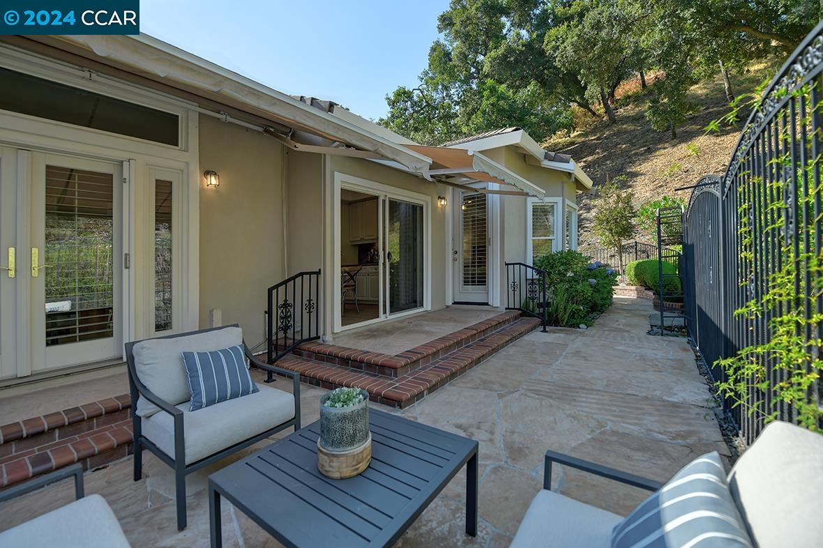 6317 Horsemans Canyon Dr