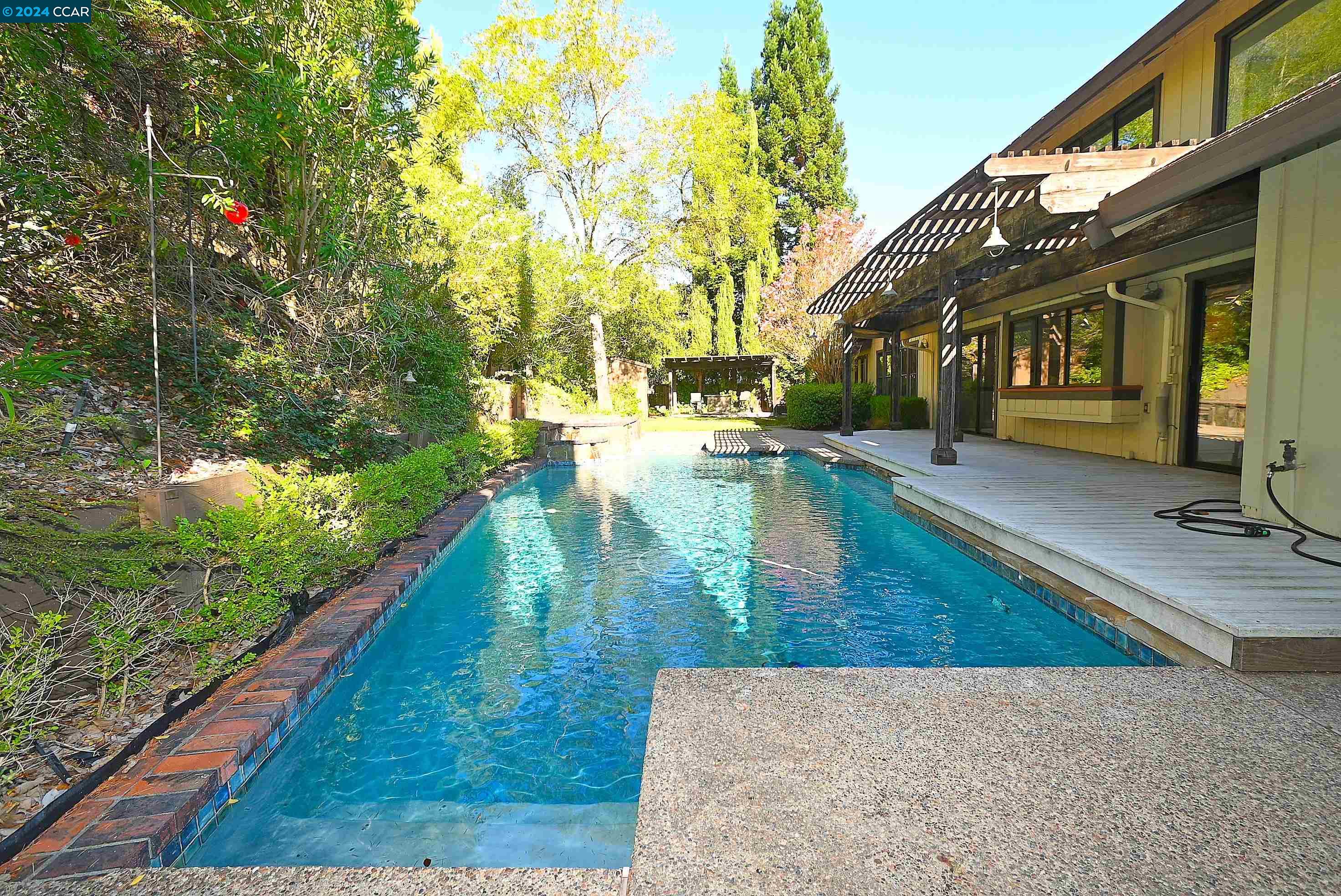 223 TIBURON CT