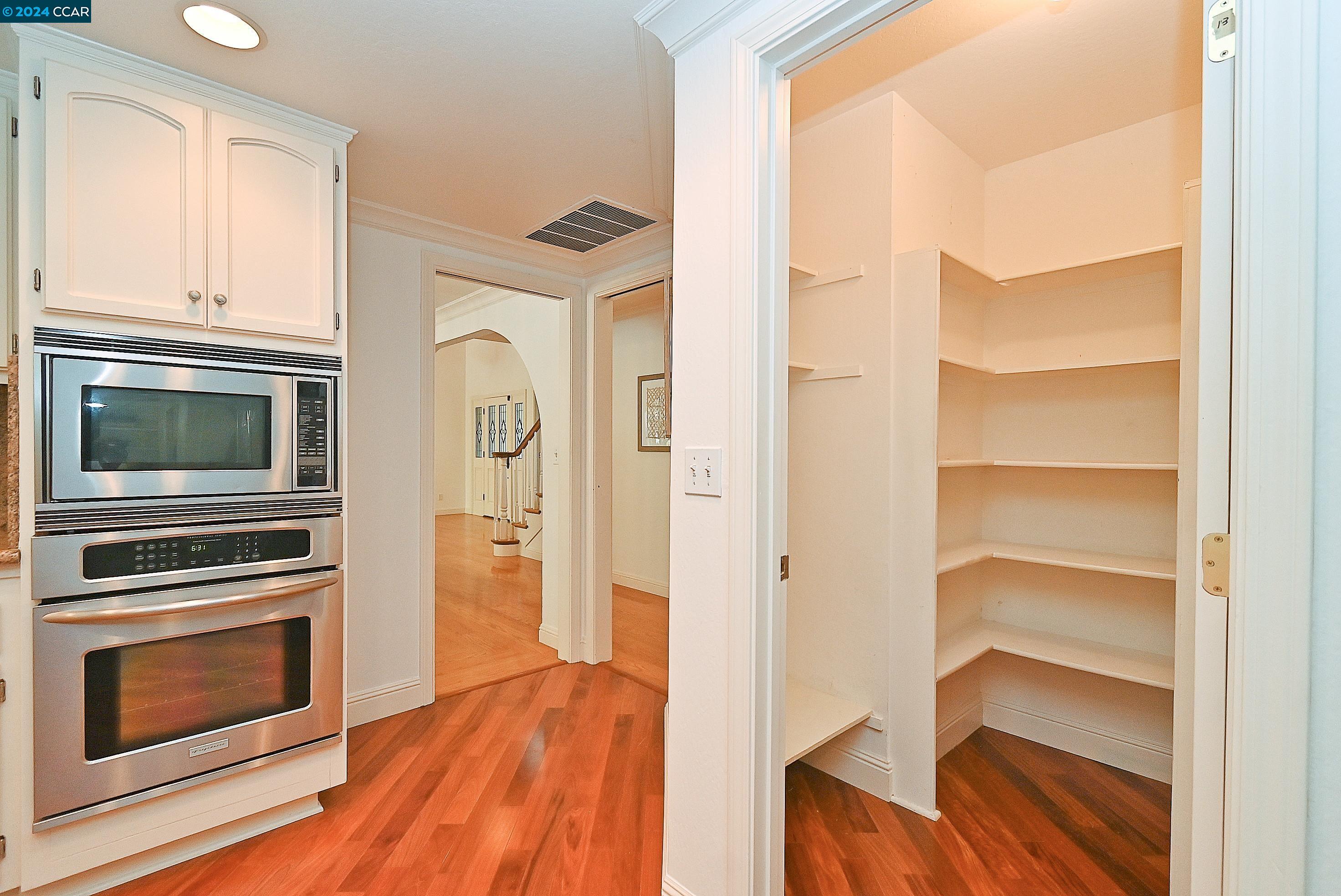 223 TIBURON CT