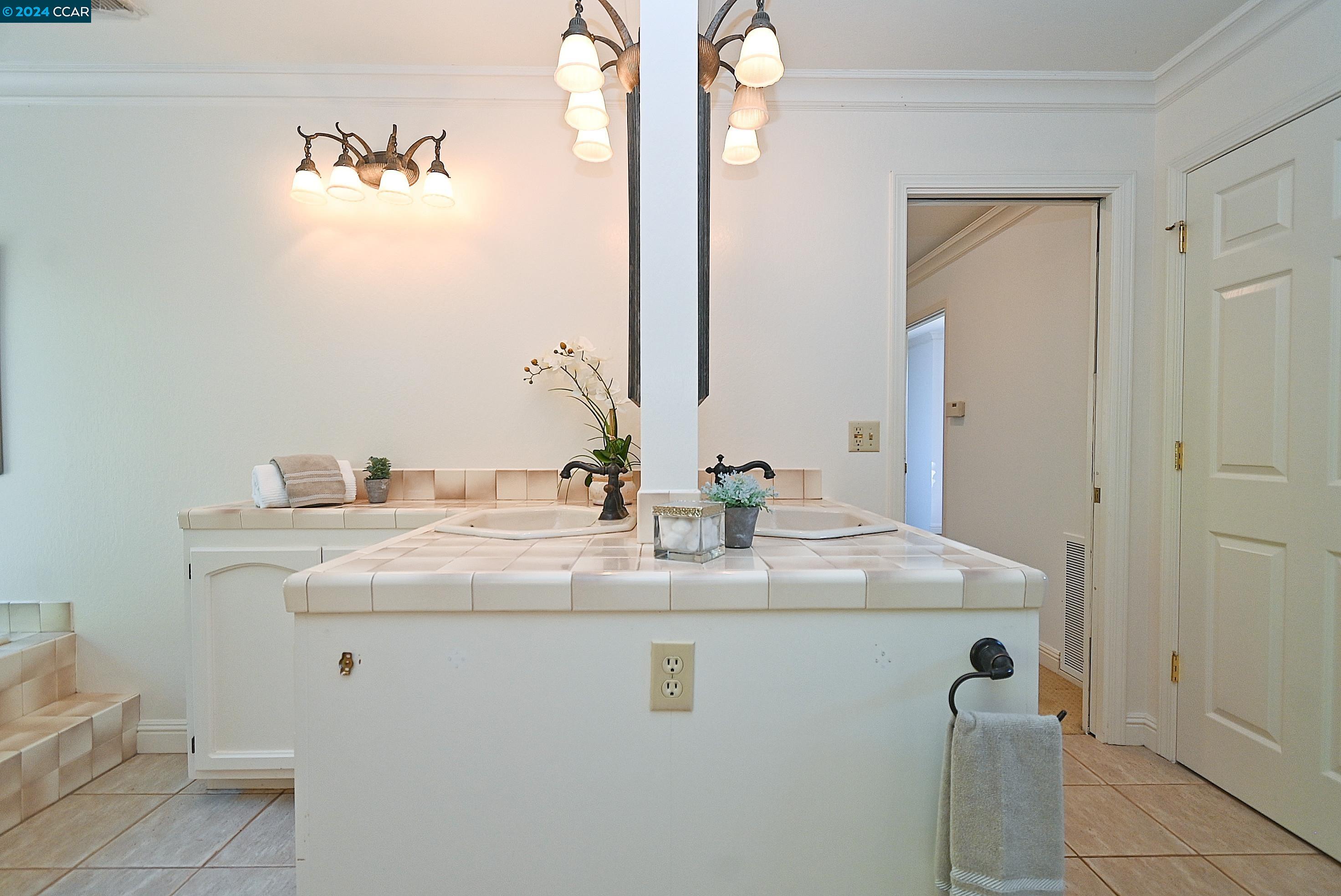 223 TIBURON CT